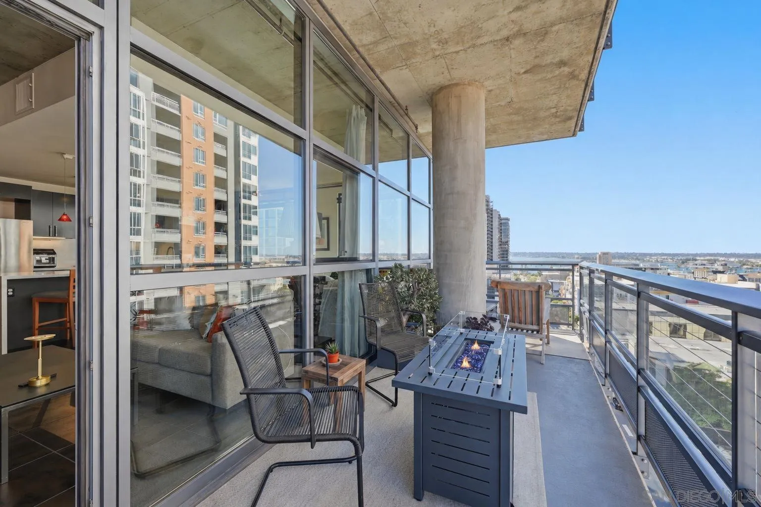 https://cdn.realtyfeed.com/cdn/127/260025120/64a3daba027b1eb8659d3d2c23efe43c.webp