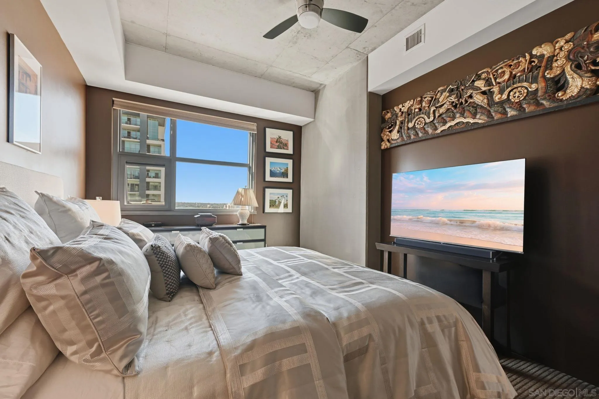 https://cdn.realtyfeed.com/cdn/127/260025120/8a60879926fbbf5945e65d537a9d998b.webp