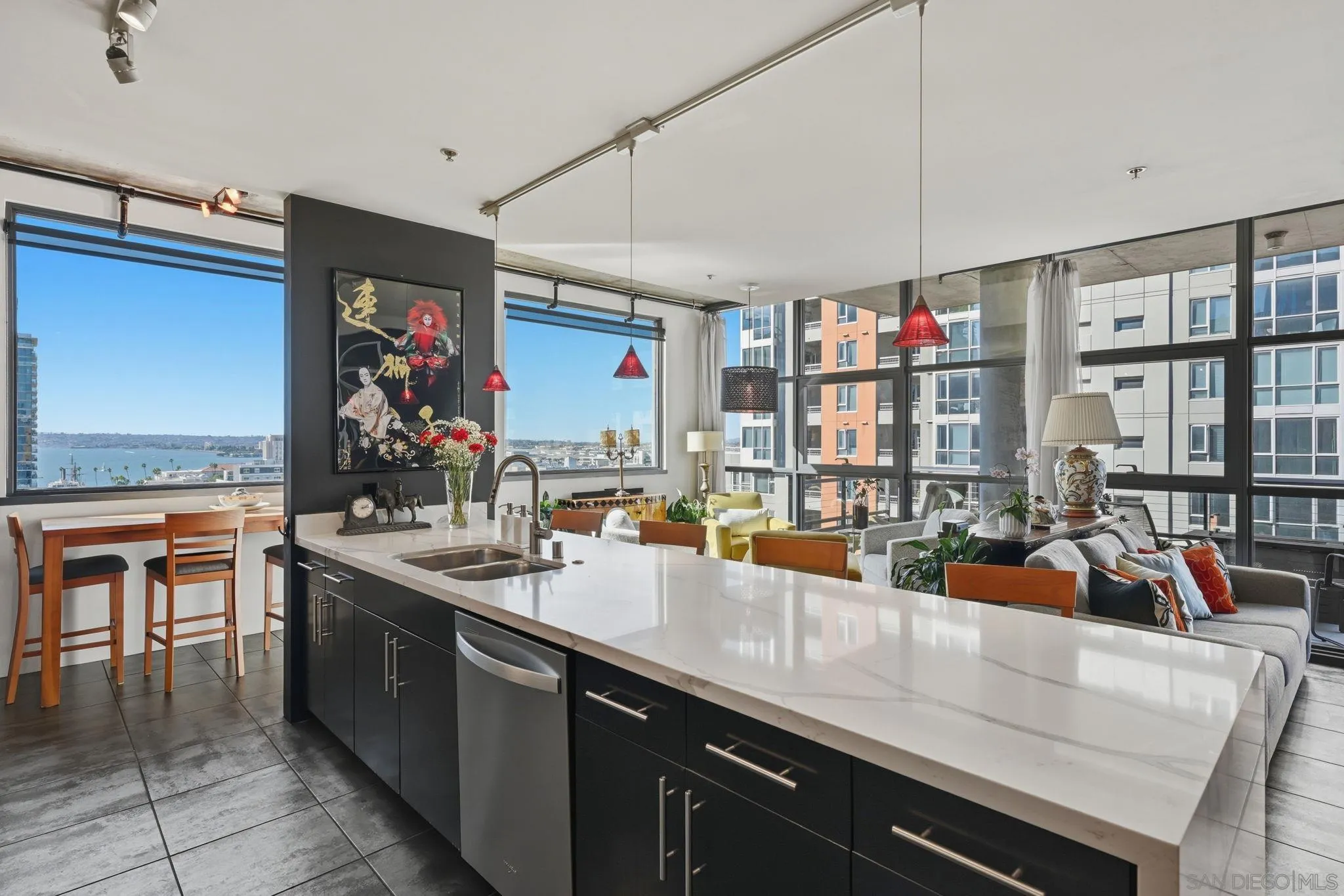 https://cdn.realtyfeed.com/cdn/127/260025120/ff38974faab13d8b357f29c246061938.webp