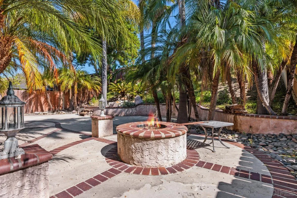 https://cdn.realtyfeed.com/cdn/127/260025121/0d9901ba7e9a78950780d7fcc2193a3b.webp