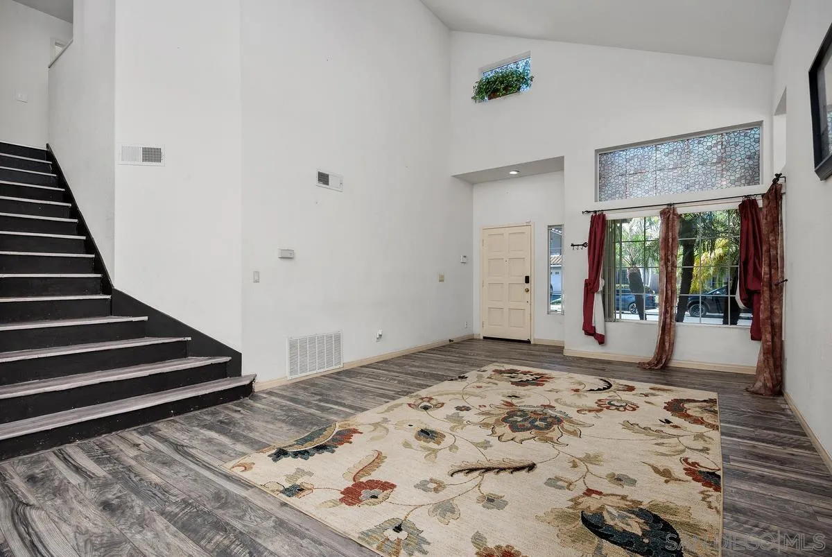 https://cdn.realtyfeed.com/cdn/127/260025121/0de38af1590812889fd5a6a1634040e9.webp