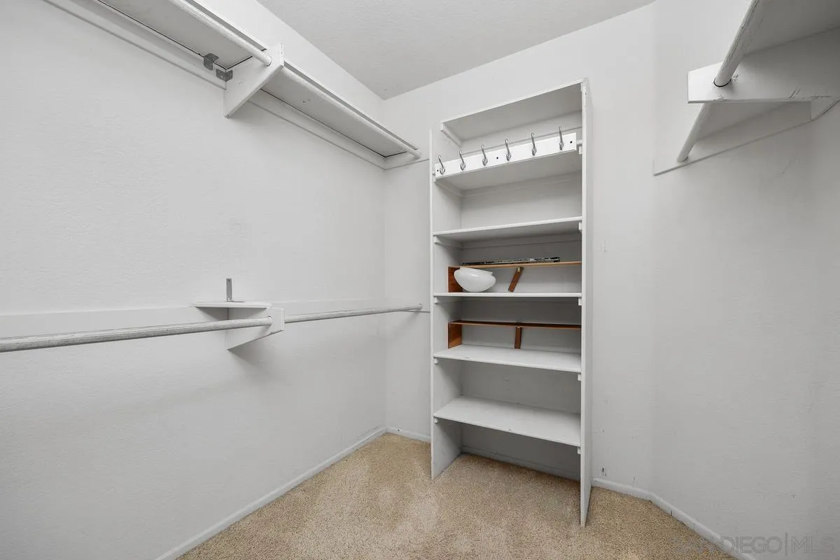 https://cdn.realtyfeed.com/cdn/127/260025121/245226fc36025dd0b9b55fbfd0a4b71d.webp