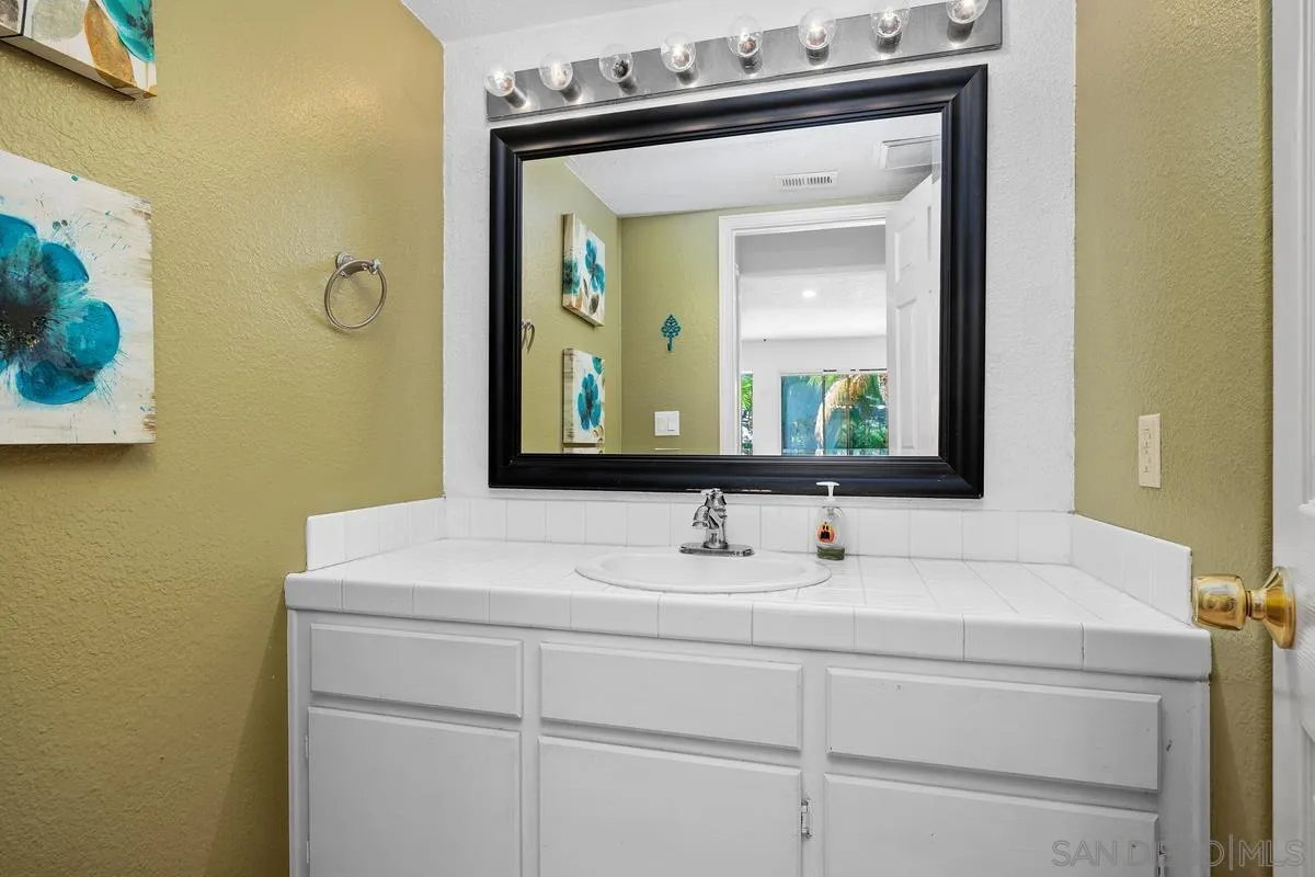 https://cdn.realtyfeed.com/cdn/127/260025121/31771486eeda16c4d7e437bb50e40b96.webp