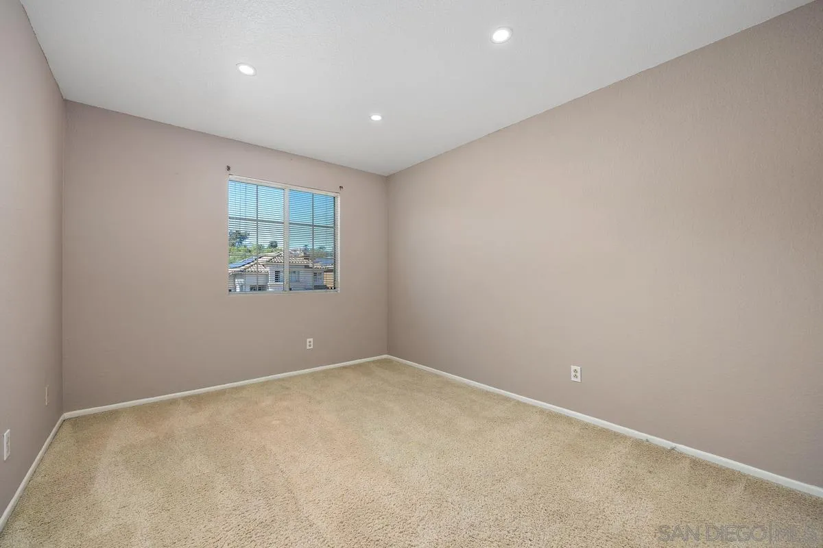https://cdn.realtyfeed.com/cdn/127/260025121/5a3b7c2981e880d7688fdea0a2ef9574.webp