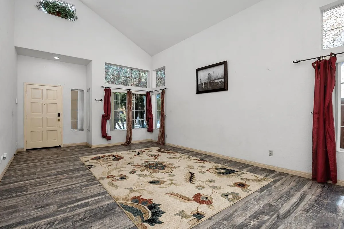 https://cdn.realtyfeed.com/cdn/127/260025121/6d2bd5108f06d66b7d80169ba41f234a.webp