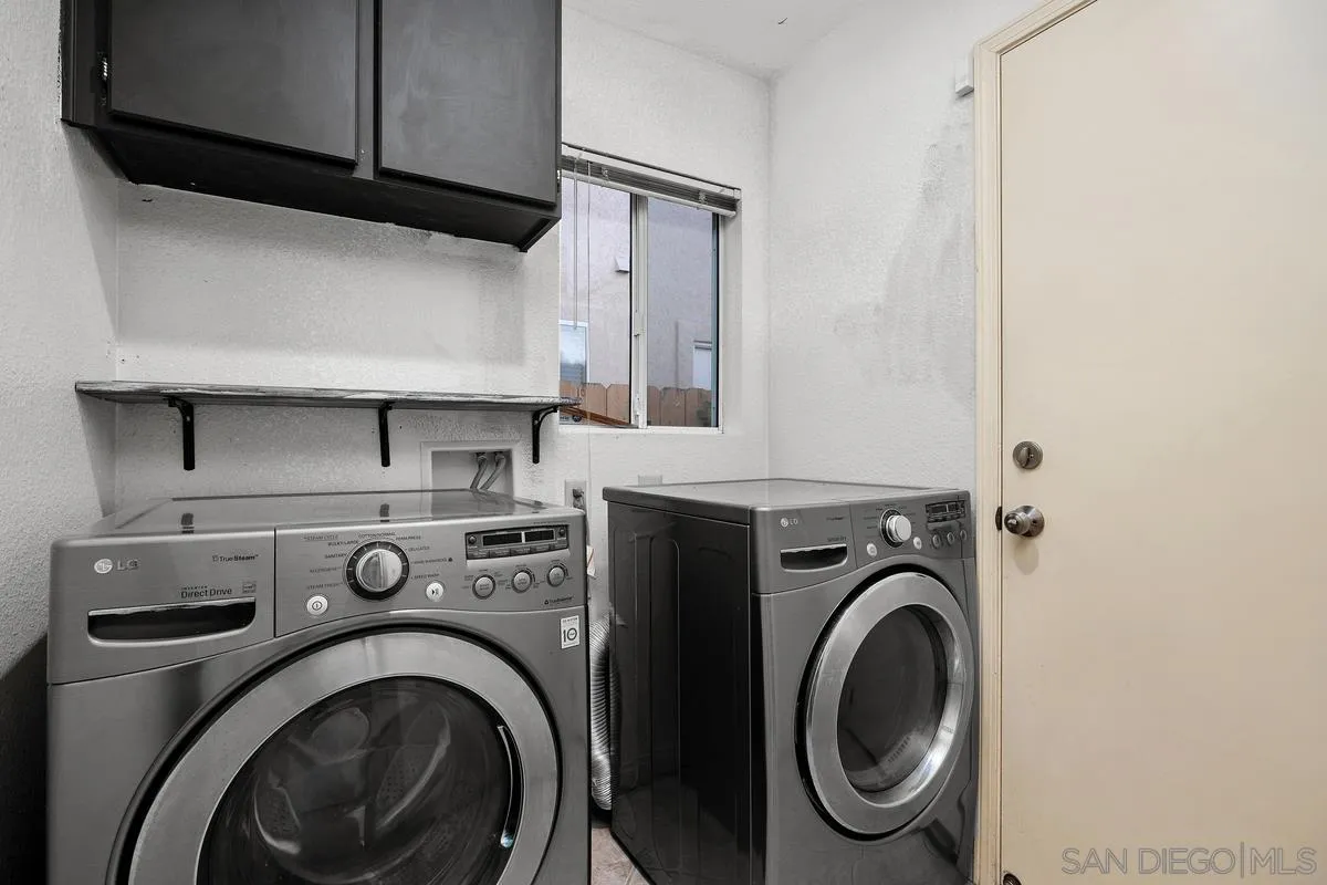 https://cdn.realtyfeed.com/cdn/127/260025121/a6d1c2e345f1bbb4cfceb33fbf3d8bd0.webp