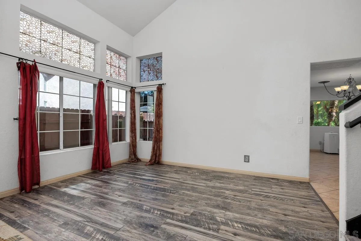 https://cdn.realtyfeed.com/cdn/127/260025121/d75468b395addb73ee269cf025e8216e.webp