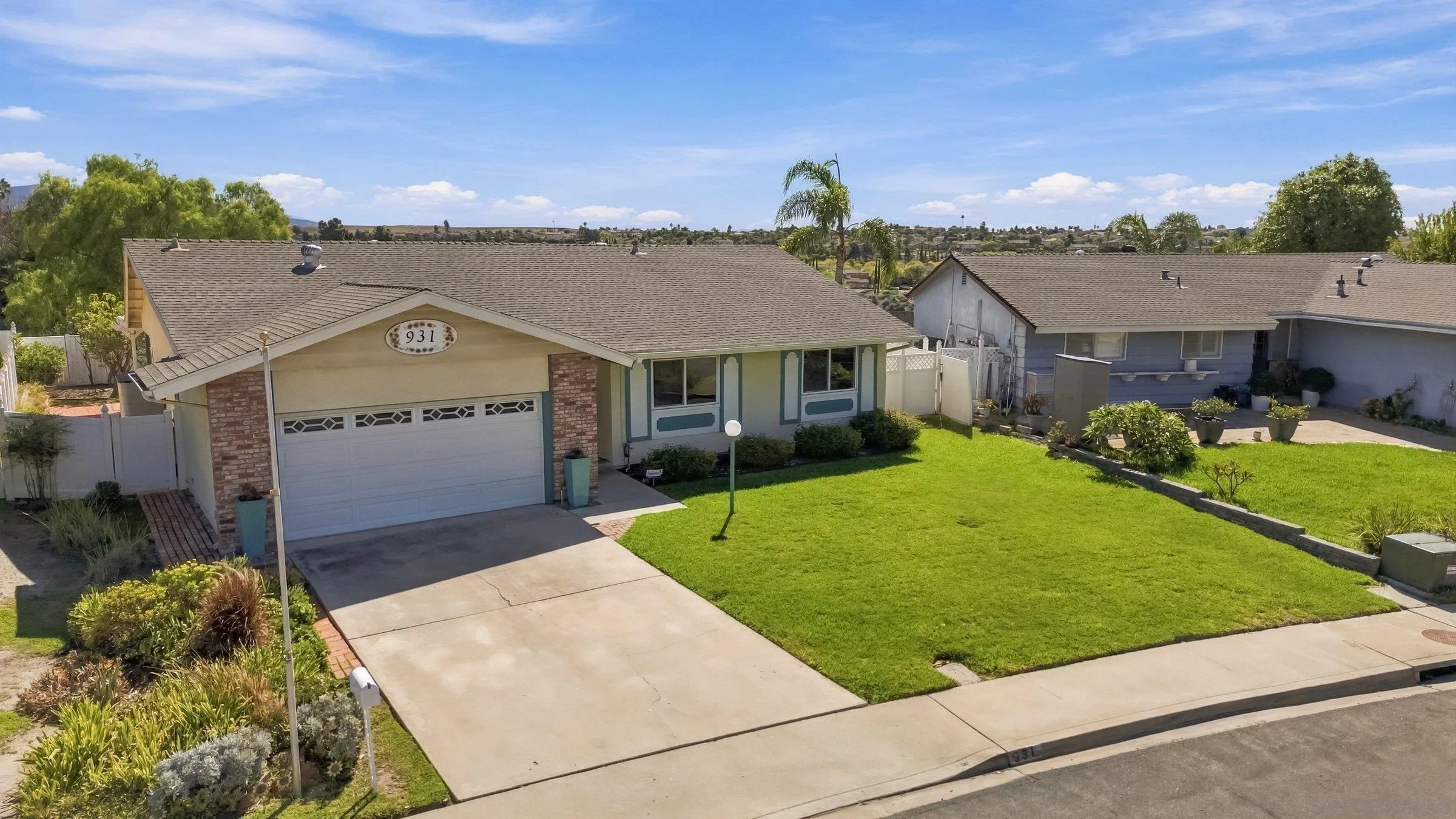 https://cdn.realtyfeed.com/cdn/127/260025123/415a925db9784e477c70701e0e393da3.webp