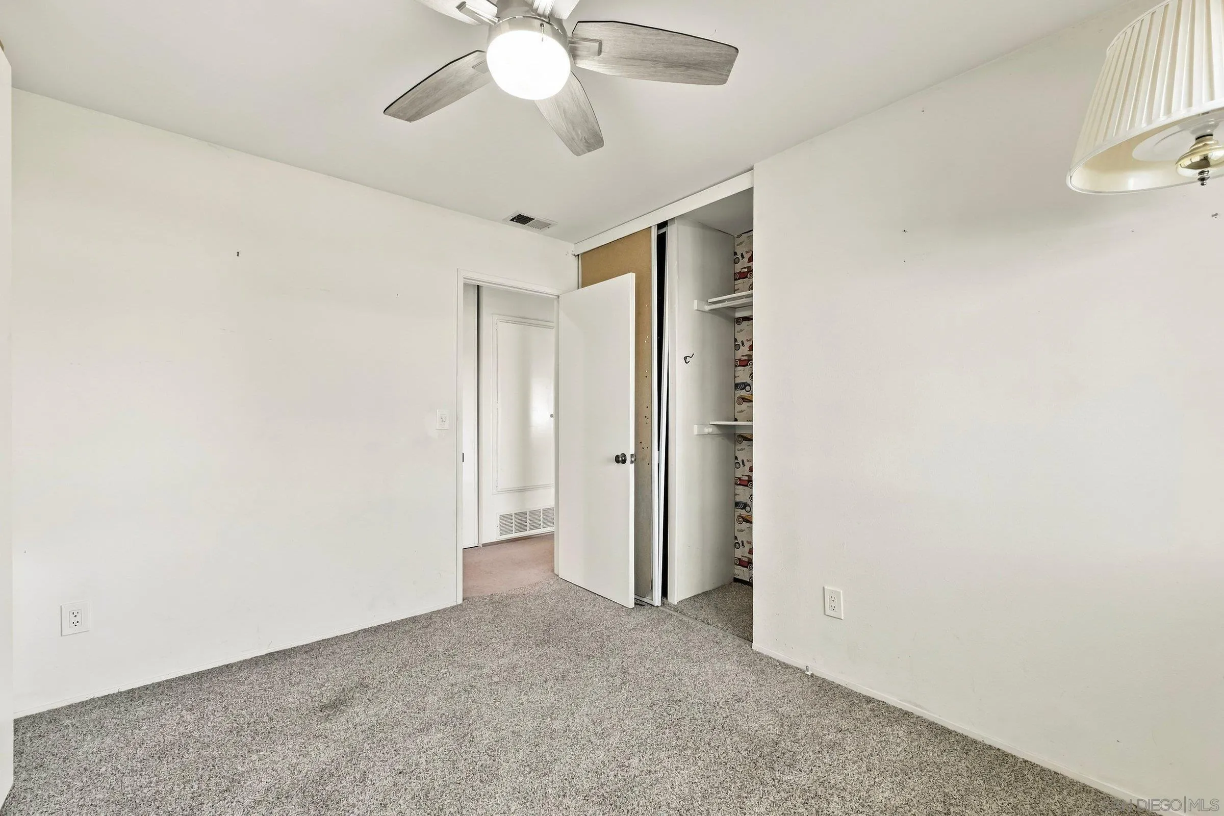 https://cdn.realtyfeed.com/cdn/127/260025123/4afca1f90647adac8eb48c304d8ca546.webp