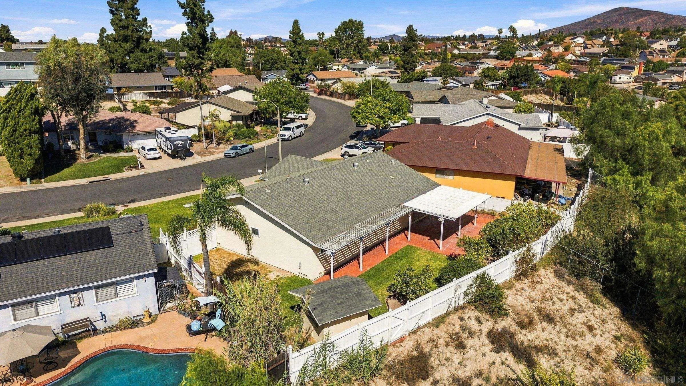 https://cdn.realtyfeed.com/cdn/127/260025123/a59c0b9093d148e641876ae1bc621c29.webp