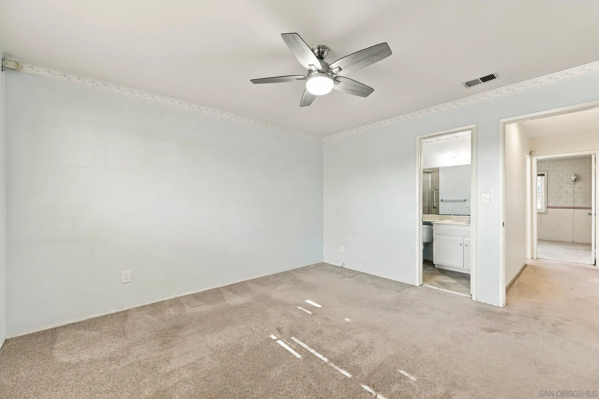 https://cdn.realtyfeed.com/cdn/127/260025123/a81d08a3dfcb7d8fb6a2cb680c6629e1.webp