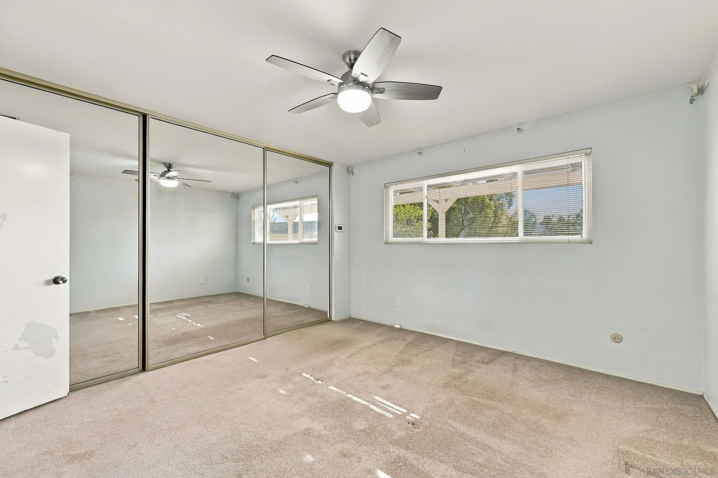 https://cdn.realtyfeed.com/cdn/127/260025123/b05184eb4cf685762848b29d52a19594.webp