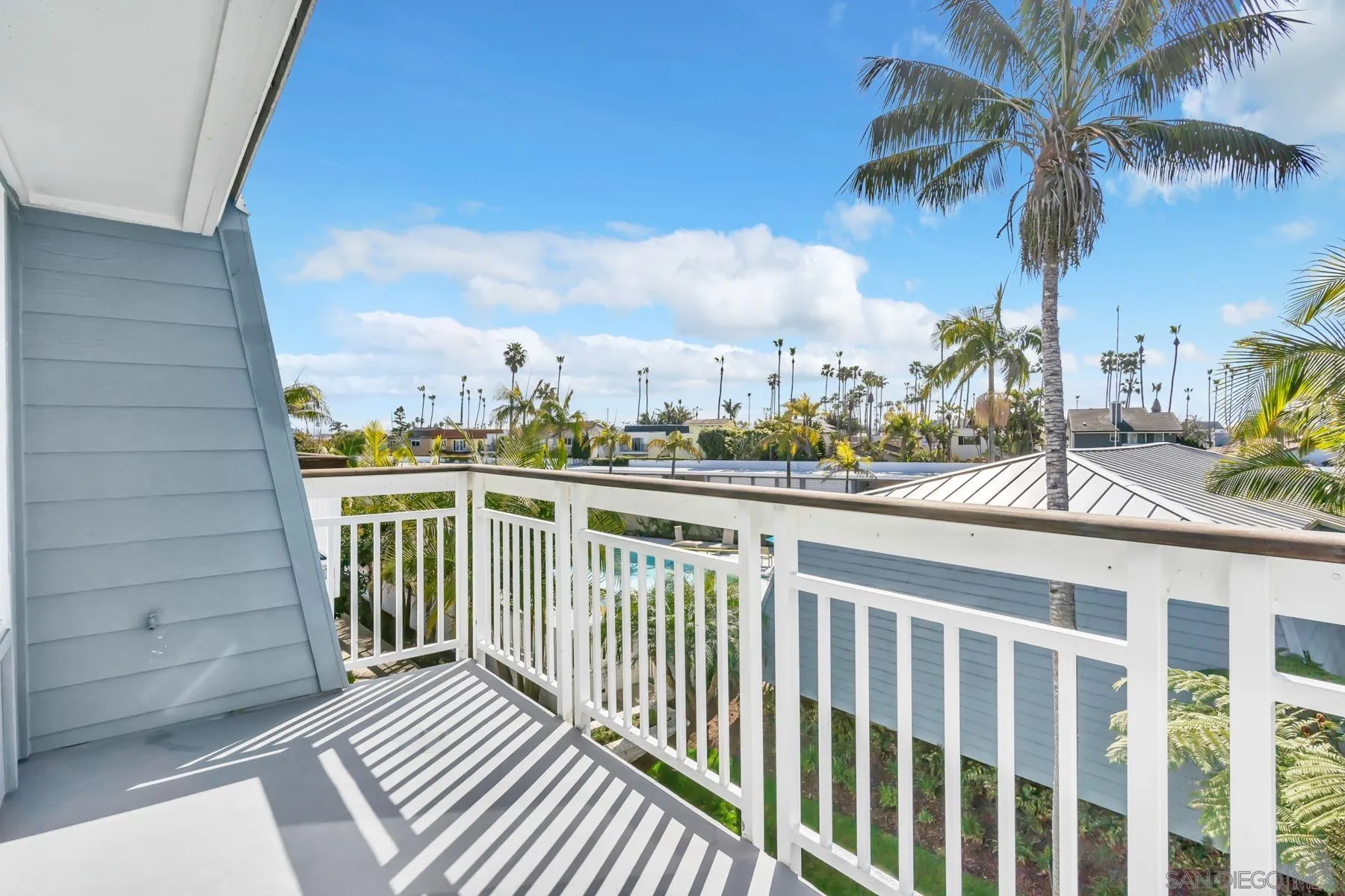 https://cdn.realtyfeed.com/cdn/127/260025125/44ad009cb7f3004c852f15f9d410f064.webp