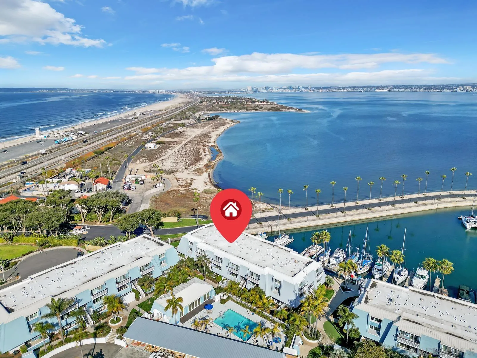 https://cdn.realtyfeed.com/cdn/127/260025125/bcfa40dbf01bc1265bd2d00b4faf7cc7.webp