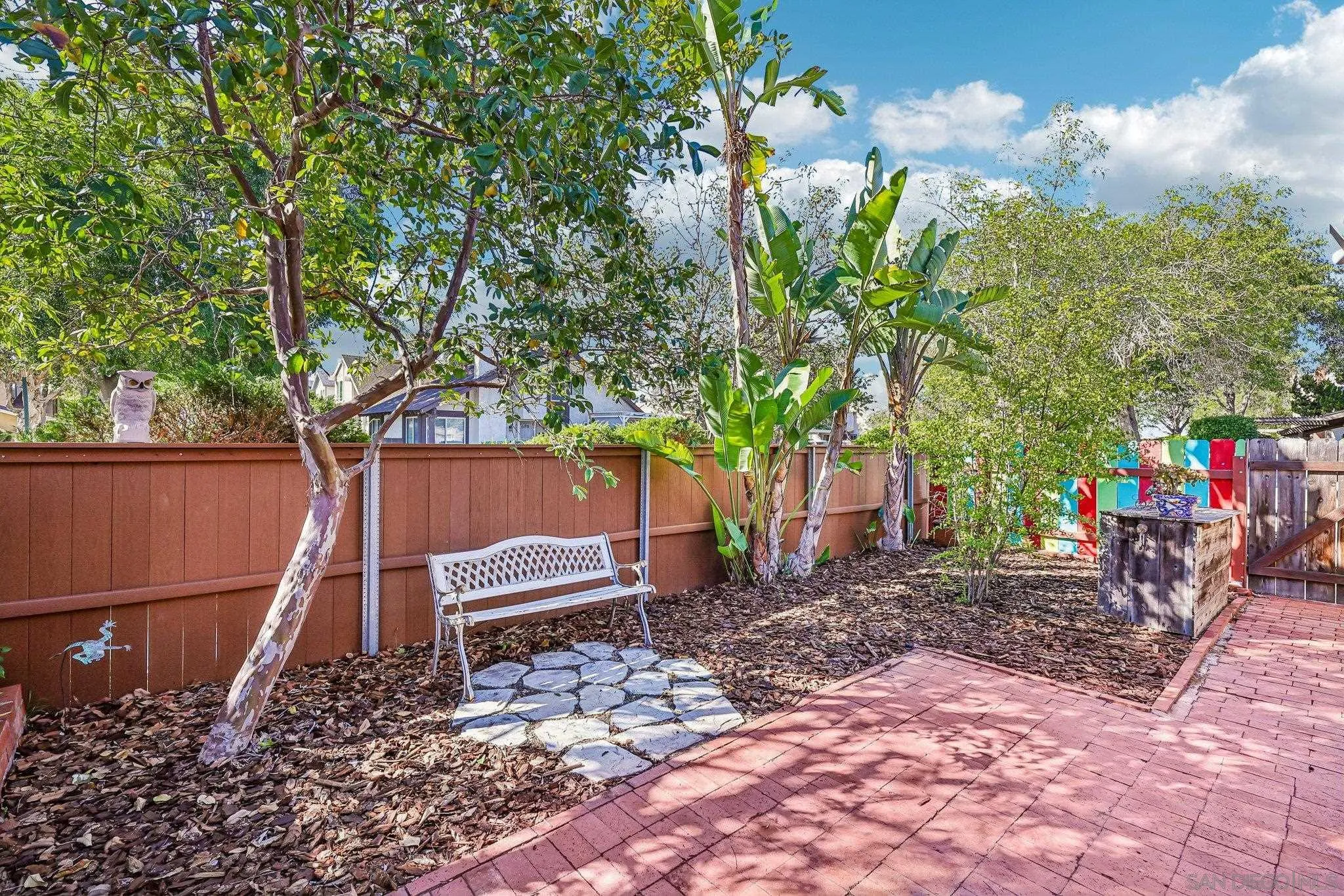 https://cdn.realtyfeed.com/cdn/127/260025130/050bb583d40be4d9be2308cdf5b2e950.webp