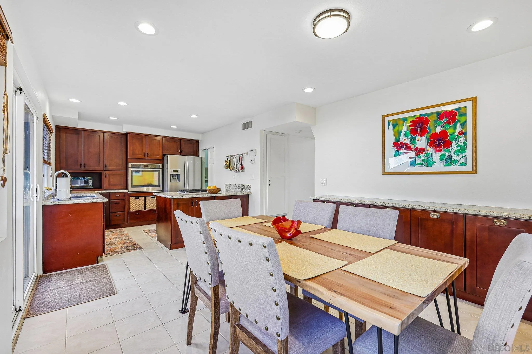 https://cdn.realtyfeed.com/cdn/127/260025130/08e912610166274c8f6f75025fa563e3.webp