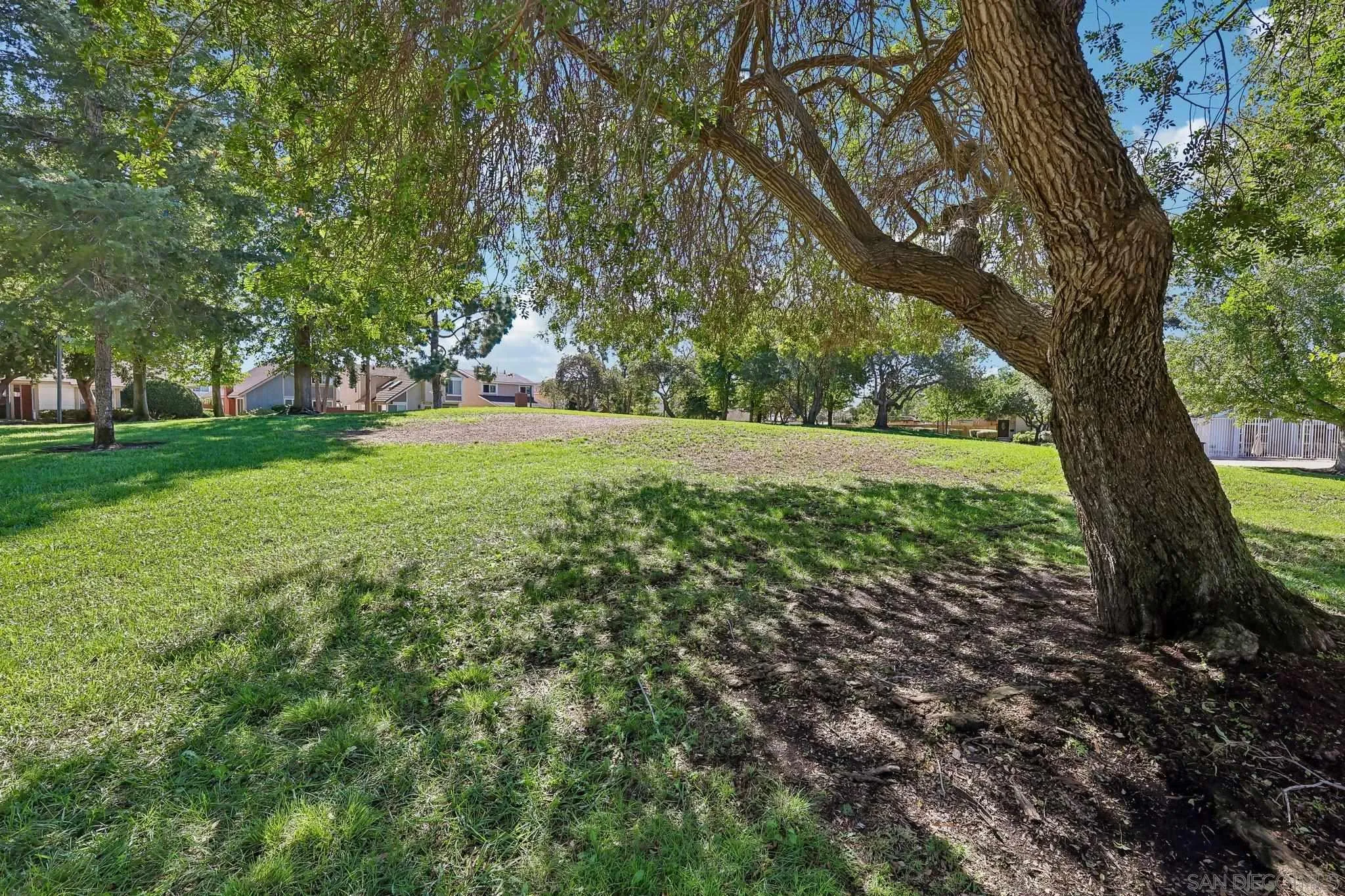 https://cdn.realtyfeed.com/cdn/127/260025130/41fa45da1e03a64e02b26614e95b872e.webp