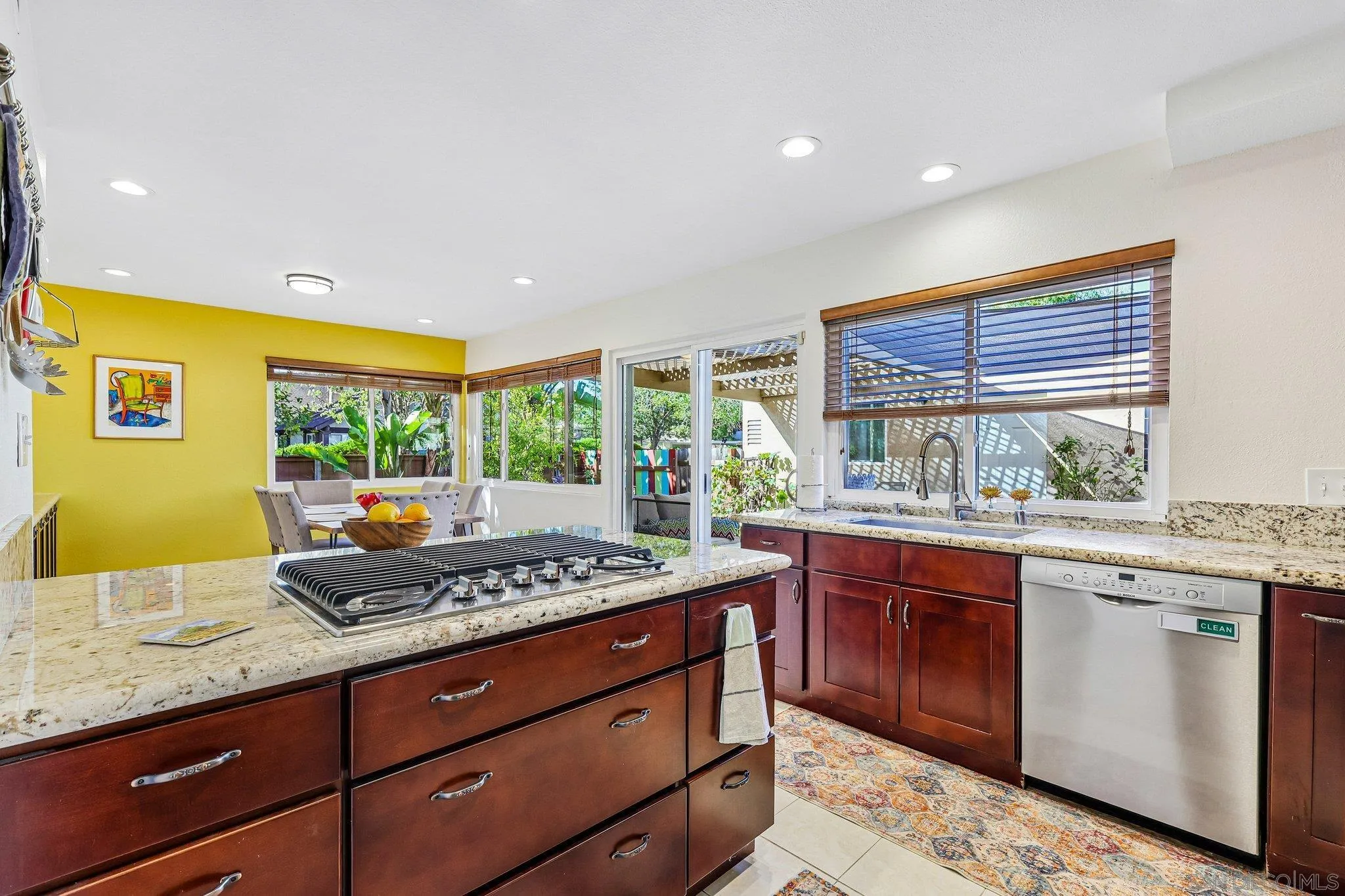 https://cdn.realtyfeed.com/cdn/127/260025130/5e0d7e8f4960861bbfb690f58e2ce585.webp