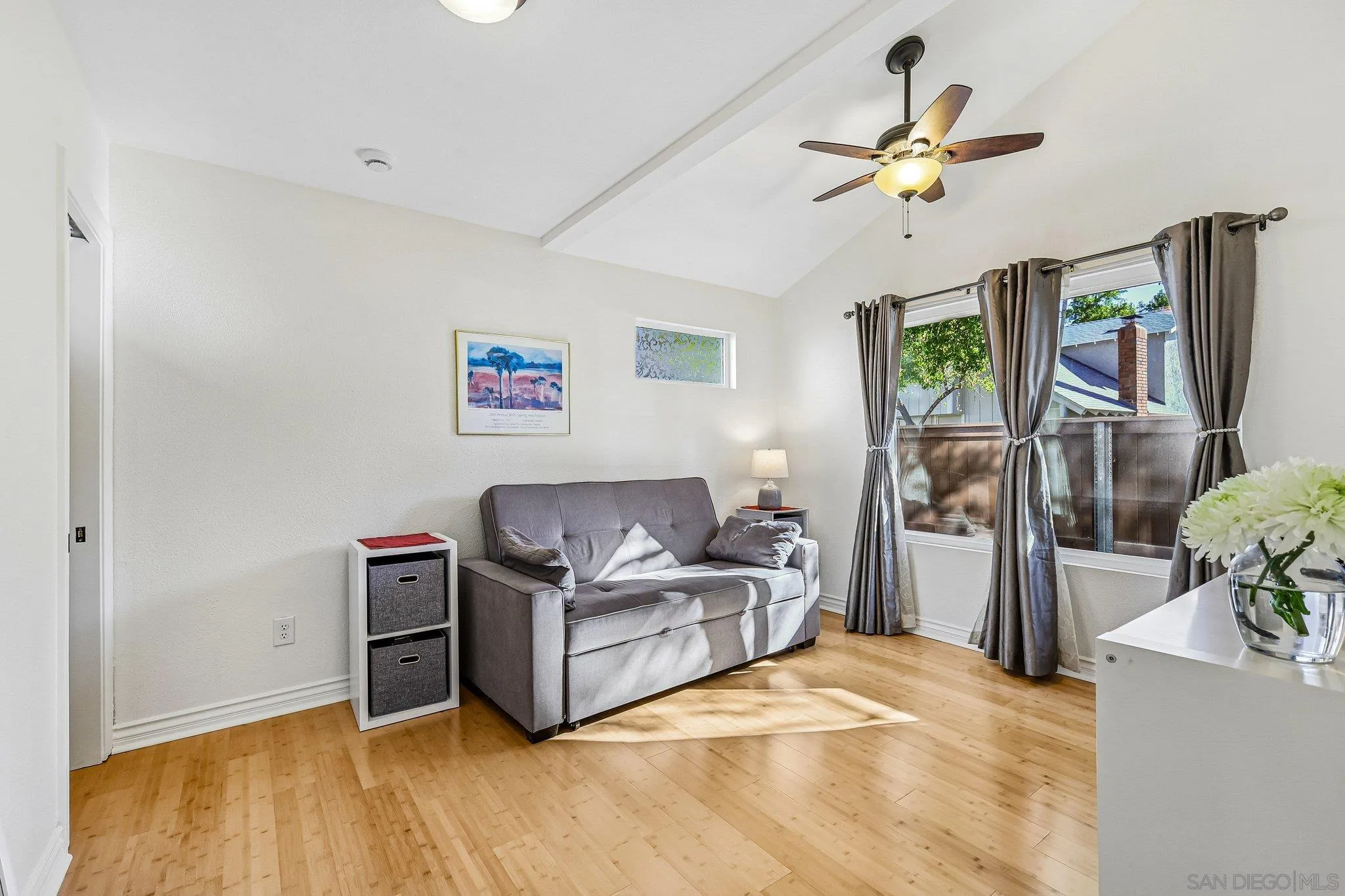 https://cdn.realtyfeed.com/cdn/127/260025130/96fd3cffddbbc8dd82cbdd3244d88373.webp