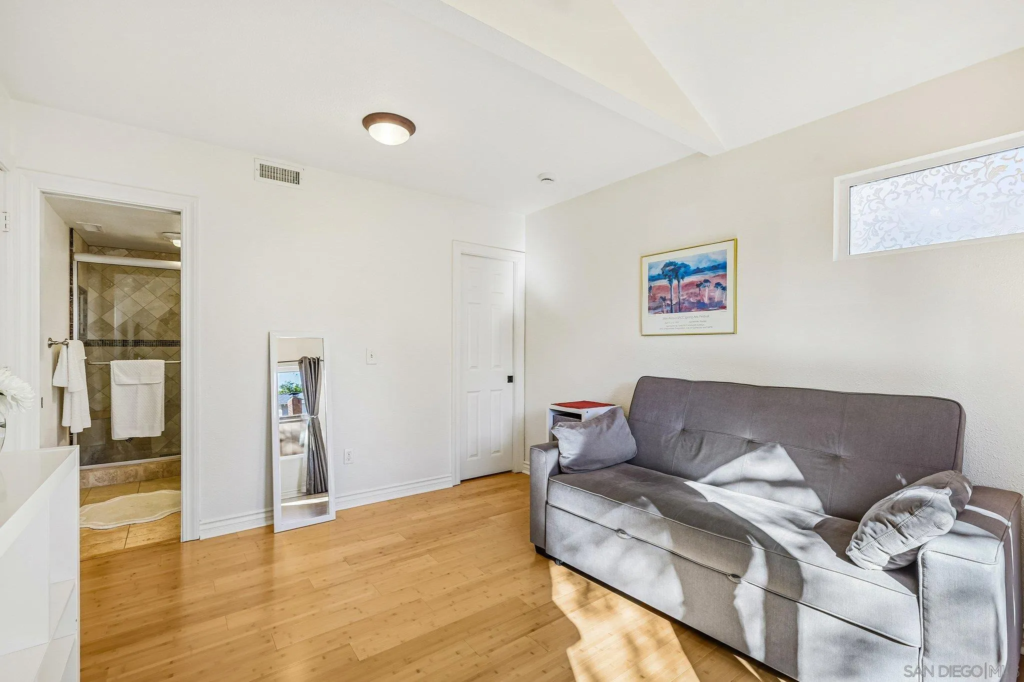 https://cdn.realtyfeed.com/cdn/127/260025130/b24c880fe2b684bd1a160cd019c95d09.webp