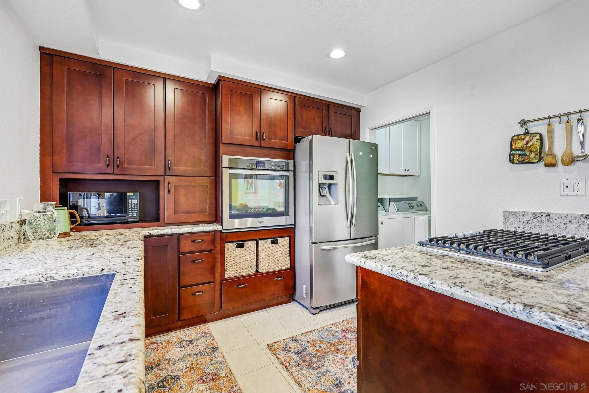 https://cdn.realtyfeed.com/cdn/127/260025130/f96620faf98a3b85b3e445e55dc8dc41.webp