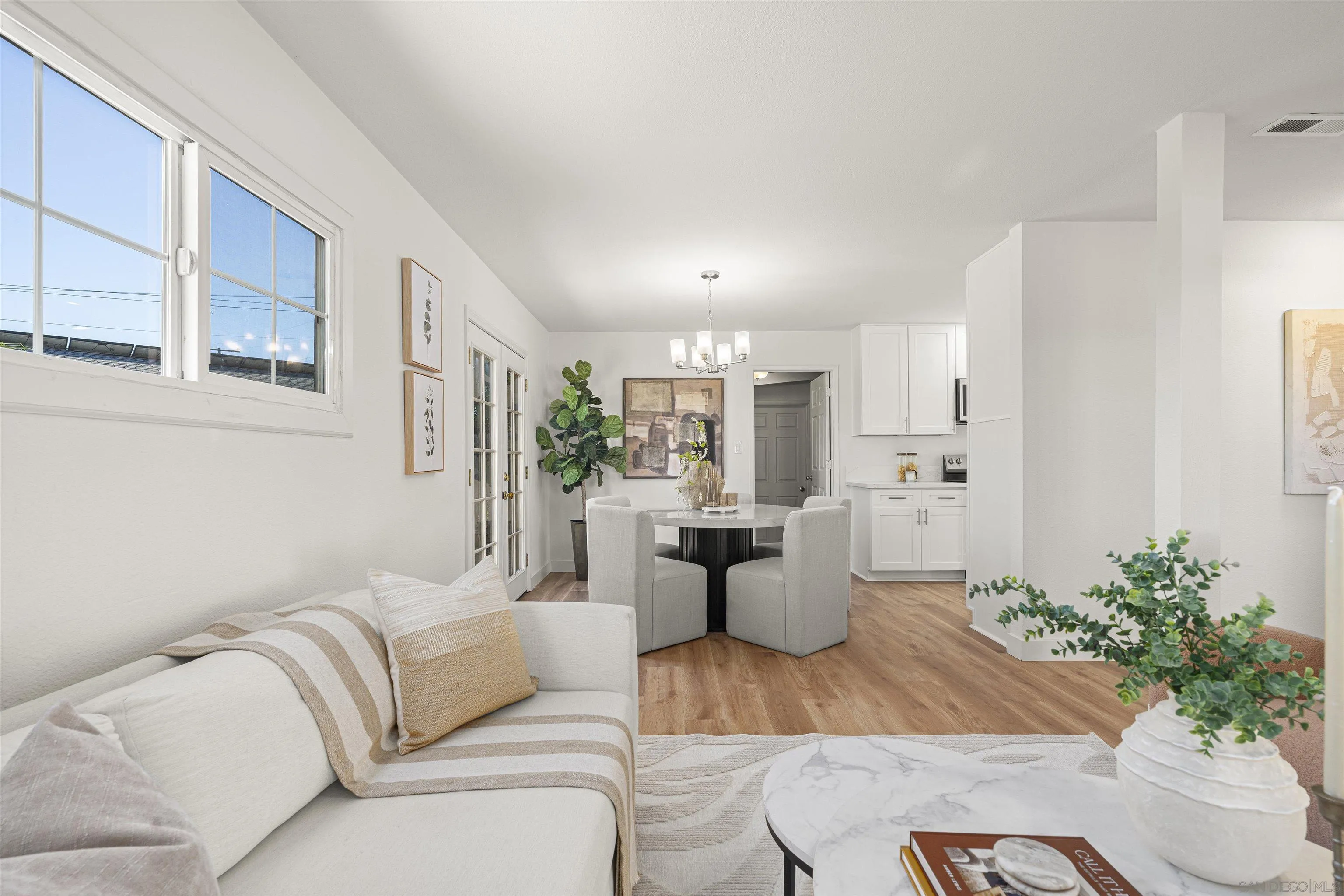 https://cdn.realtyfeed.com/cdn/127/260025140/ba877bd3c2af2f646e2e820843df0593.webp