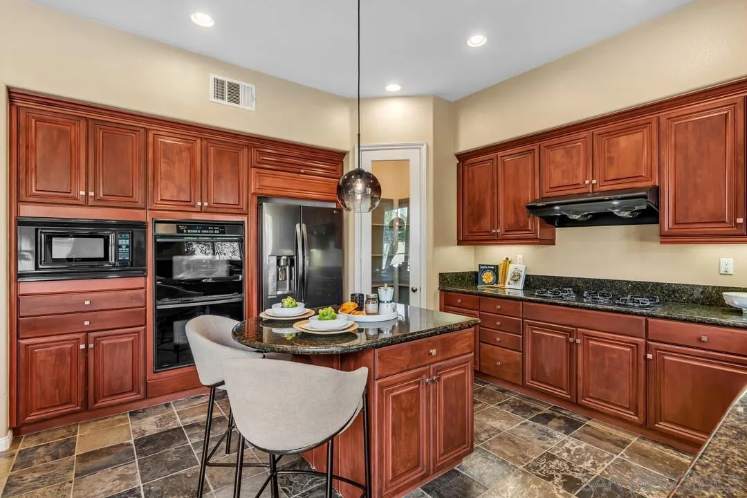 13834 Kerry Lane, San Diego, CA 92130