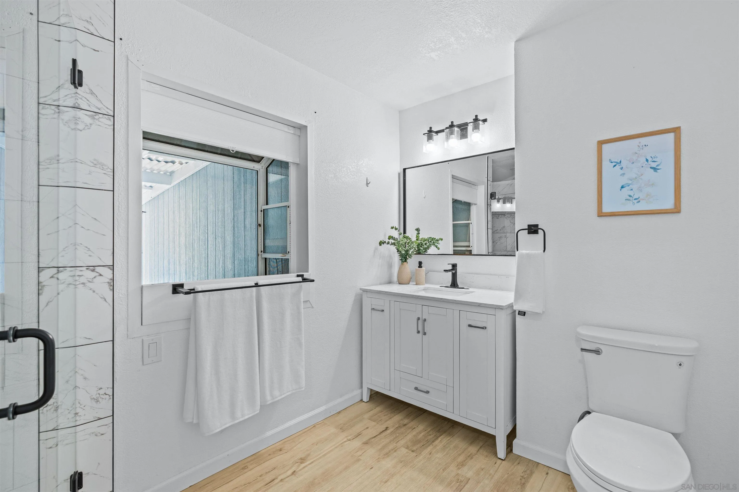 https://cdn.realtyfeed.com/cdn/127/260025143/5fb15f6338b6e0a2aeb39bc37f7b0349.webp
