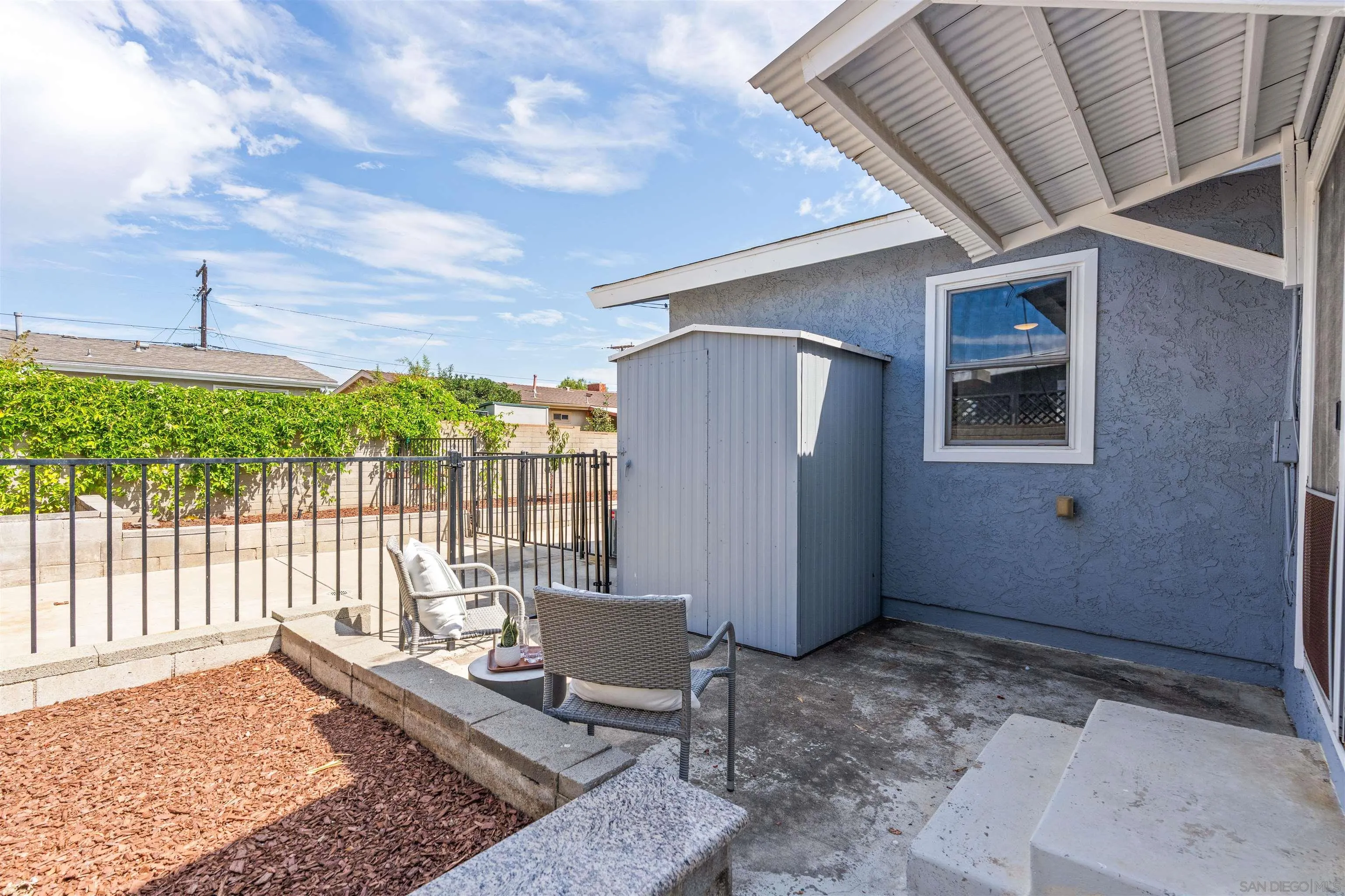 https://cdn.realtyfeed.com/cdn/127/260025143/ab1d4682d0b5a107238c25bada9f5e43.webp