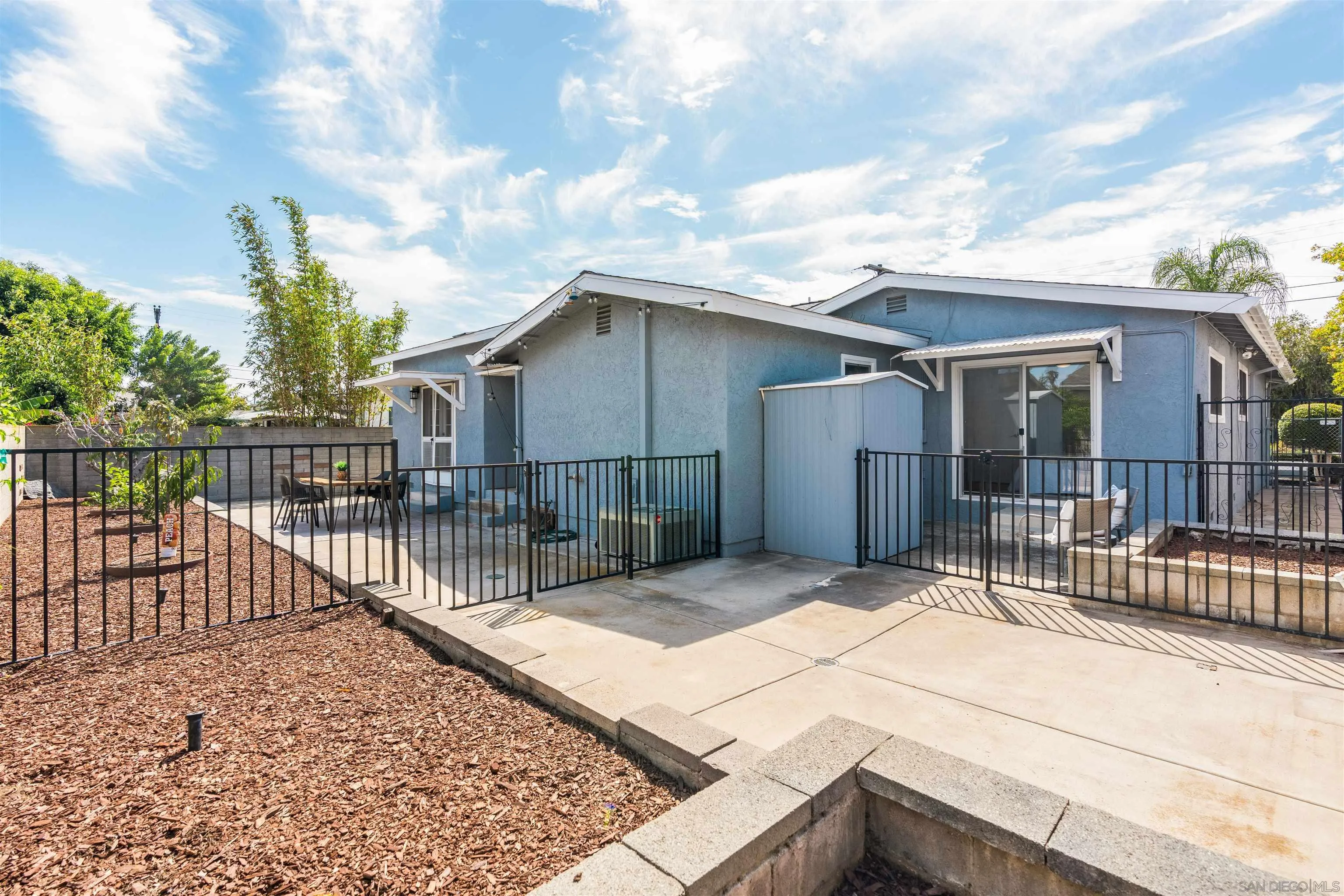 https://cdn.realtyfeed.com/cdn/127/260025143/e50d0502af79d6932ee8fc0cd2ef303e.webp