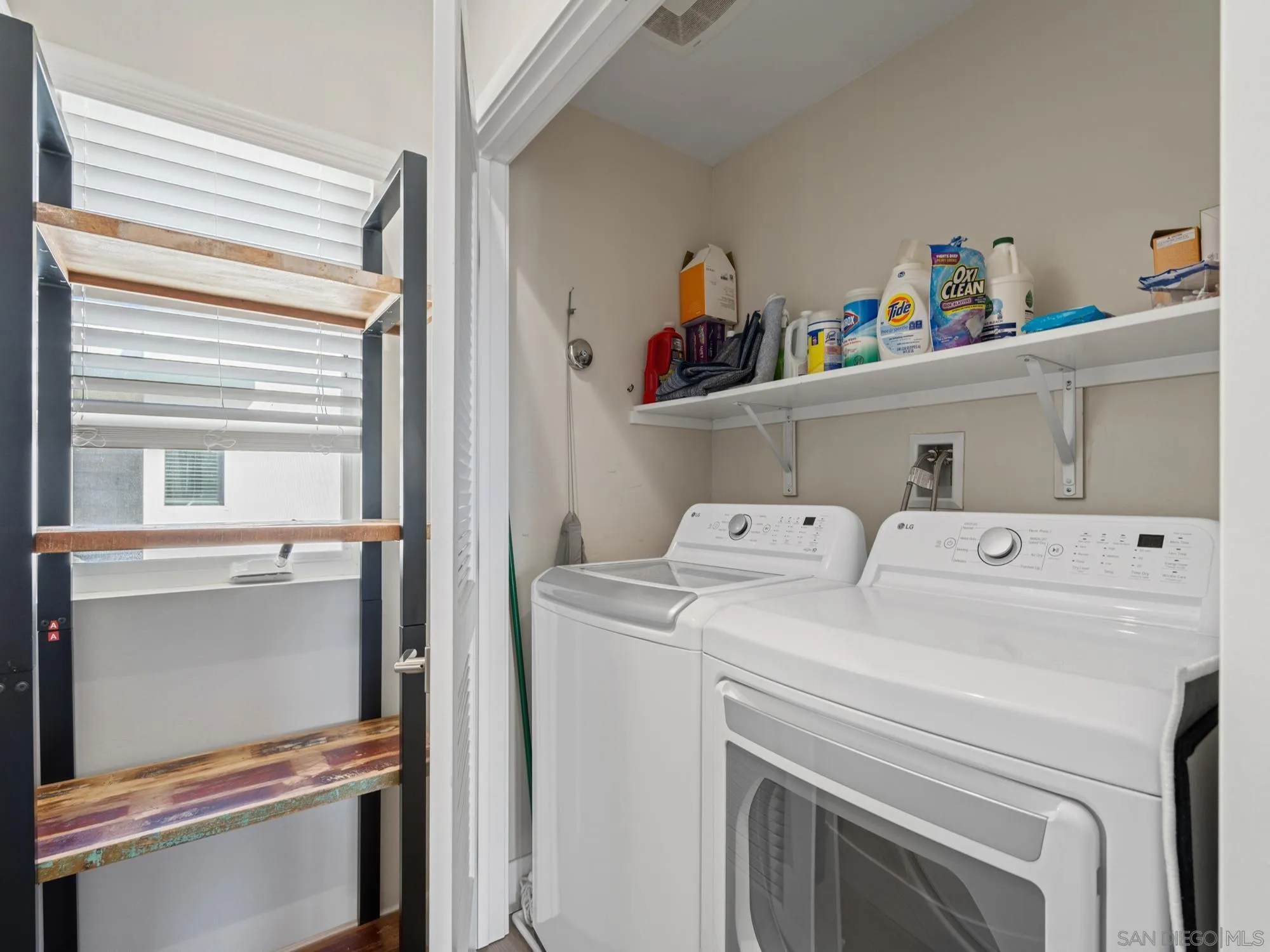 https://cdn.realtyfeed.com/cdn/127/260025160/068b40138118ae31bb87f5fb73e51d01.webp