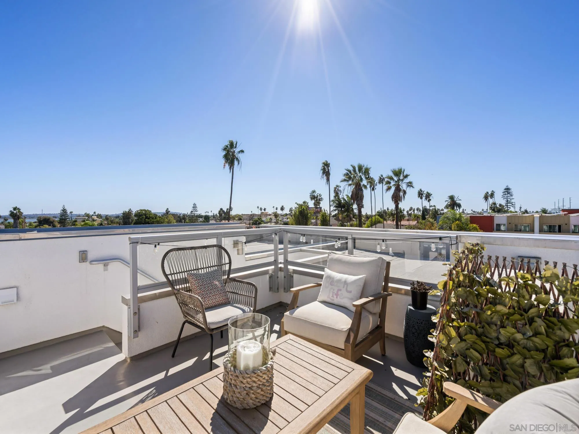 https://cdn.realtyfeed.com/cdn/127/260025160/aefcaf4d91f18b0933b7b245aaaeedc7.webp
