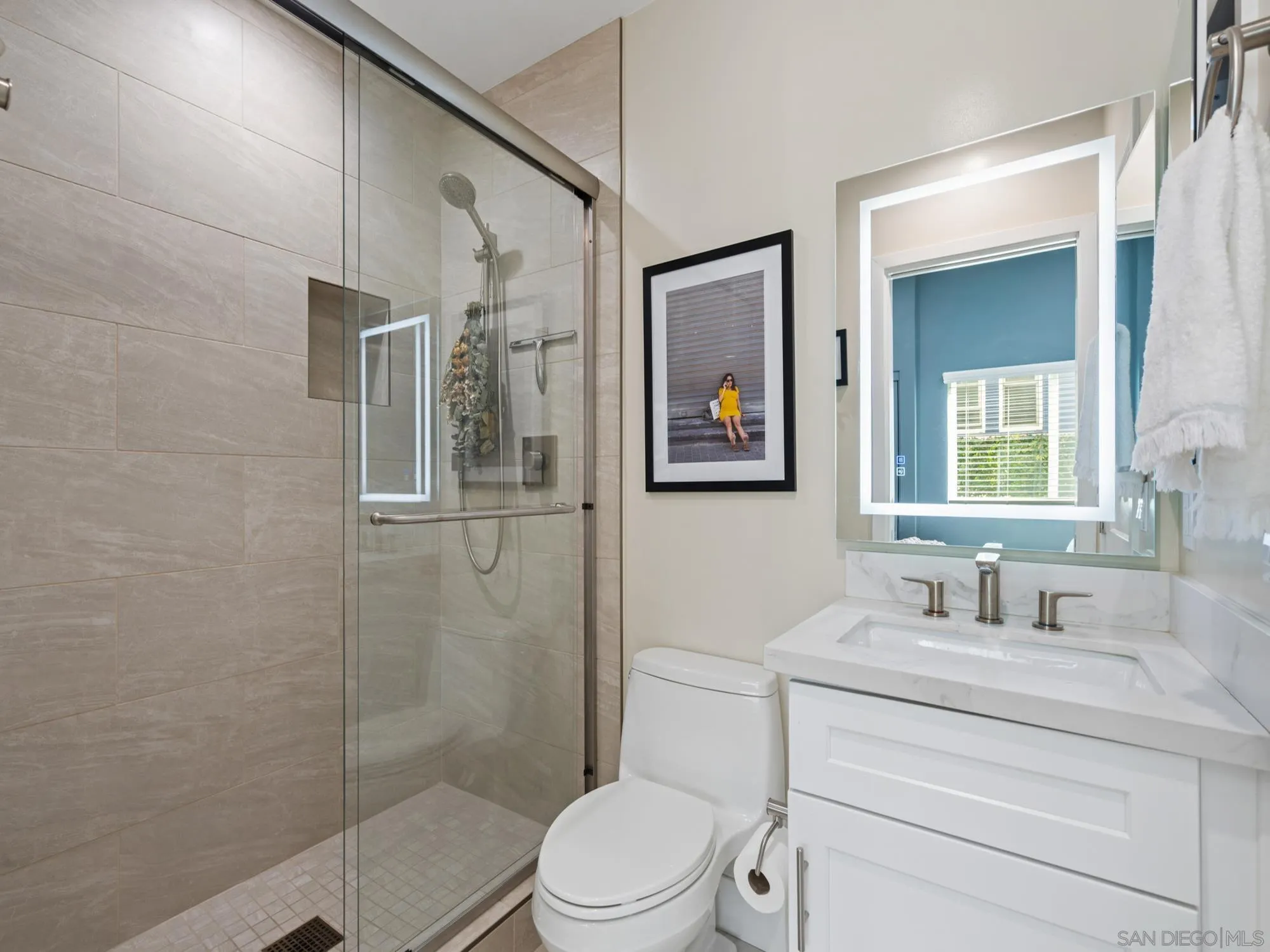 https://cdn.realtyfeed.com/cdn/127/260025160/fe0732aee5a2a1b00cfb5e86efa966bf.webp