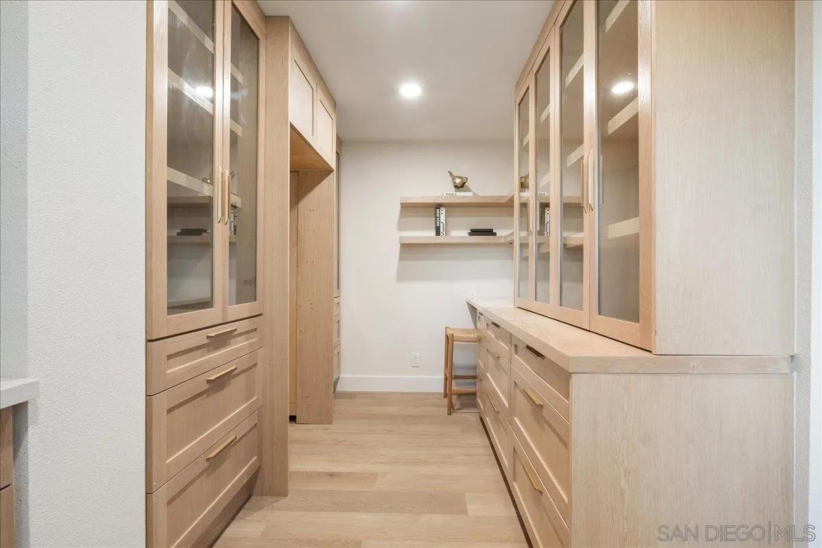 https://cdn.realtyfeed.com/cdn/127/260025162/402f33cb1a295802f502ce900873adb6.webp