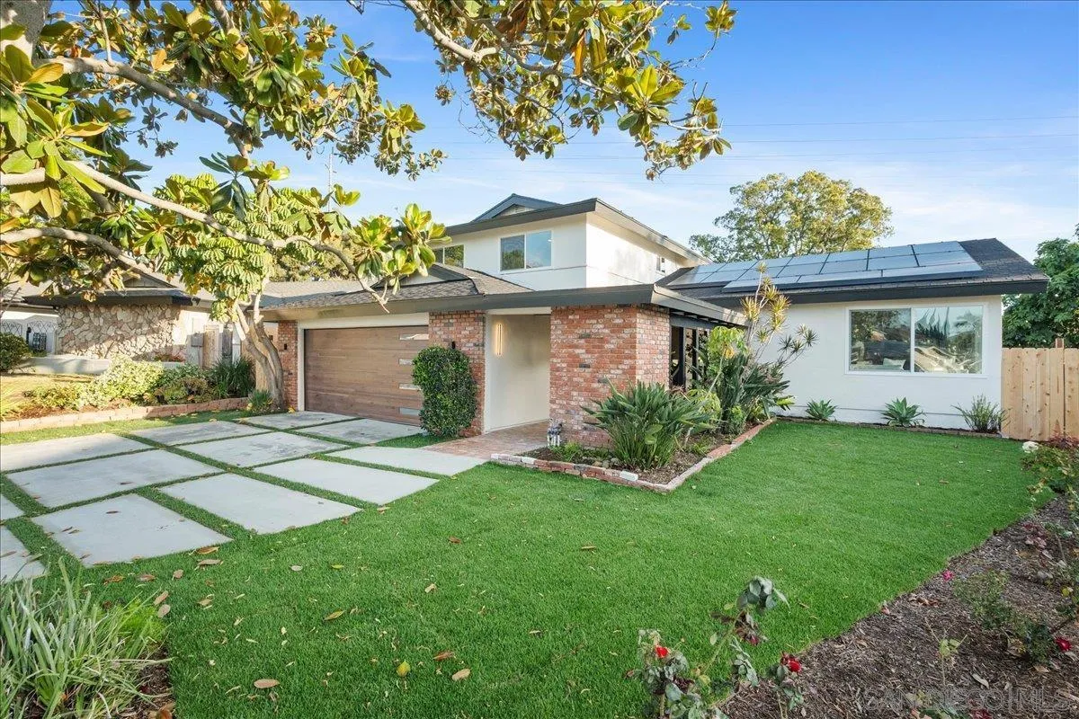 https://cdn.realtyfeed.com/cdn/127/260025162/704d6e2a99ebee1c3b9096d90d053f2f.webp