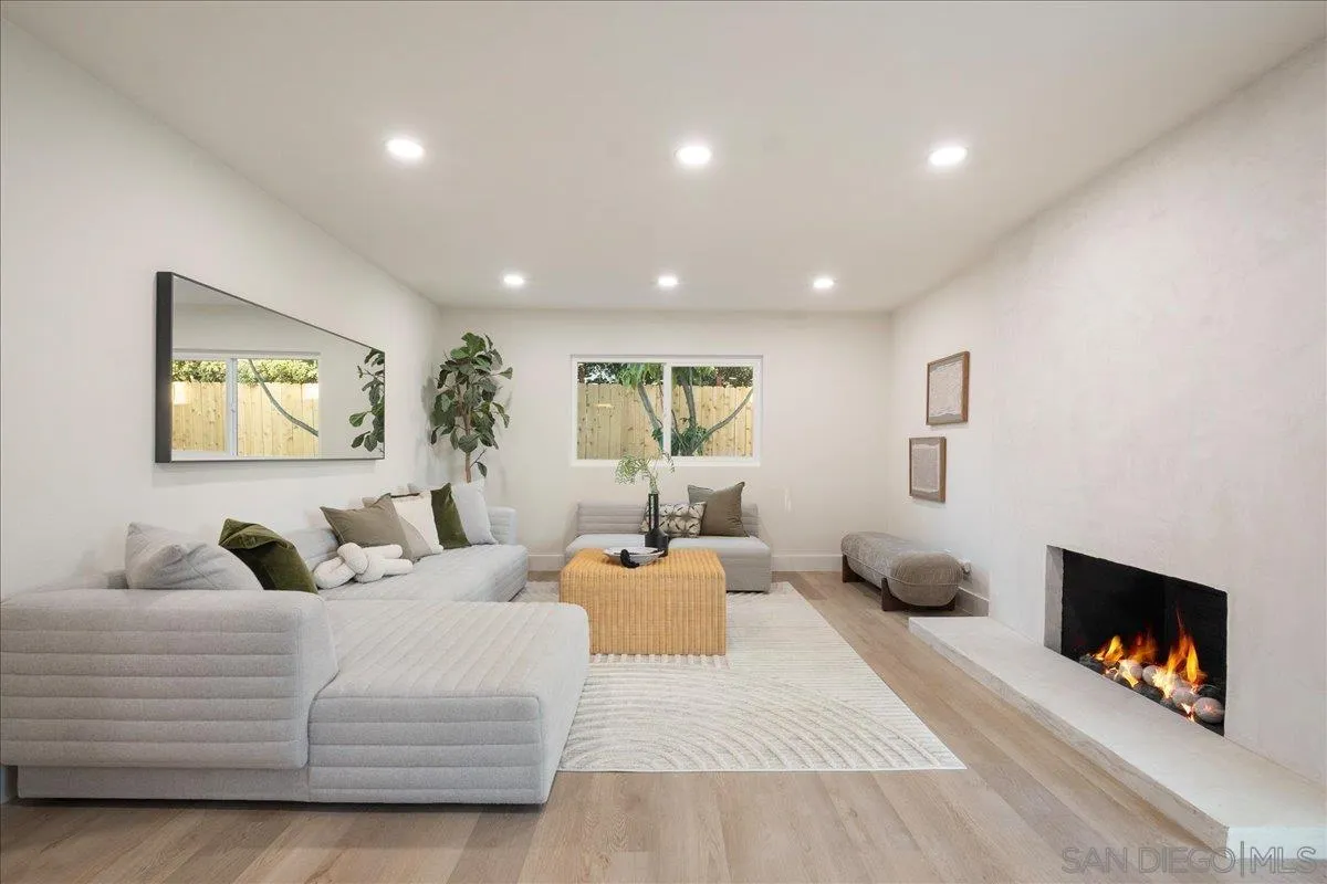 https://cdn.realtyfeed.com/cdn/127/260025162/b765337ae265a23e4e5d85de3e41e7ac.webp