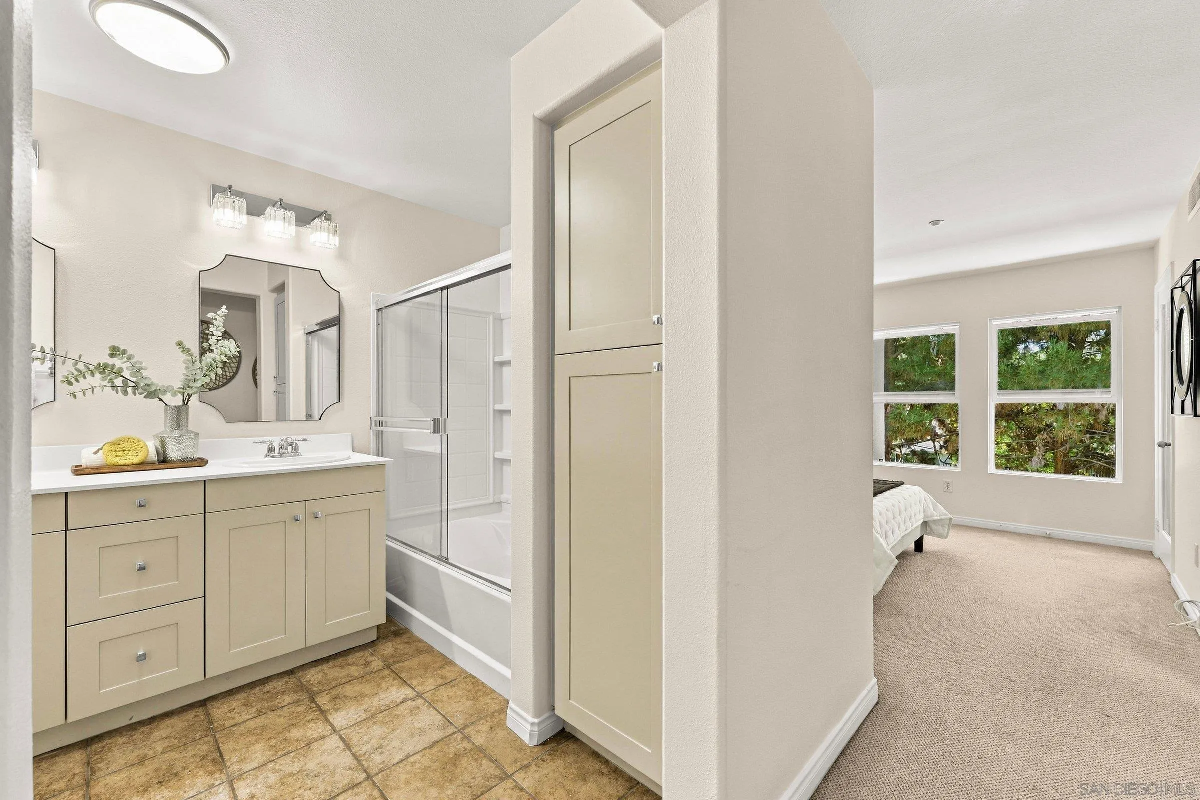 https://cdn.realtyfeed.com/cdn/127/260025163/5eb322c2151b8ccf6b010ae4c7e24f7c.webp