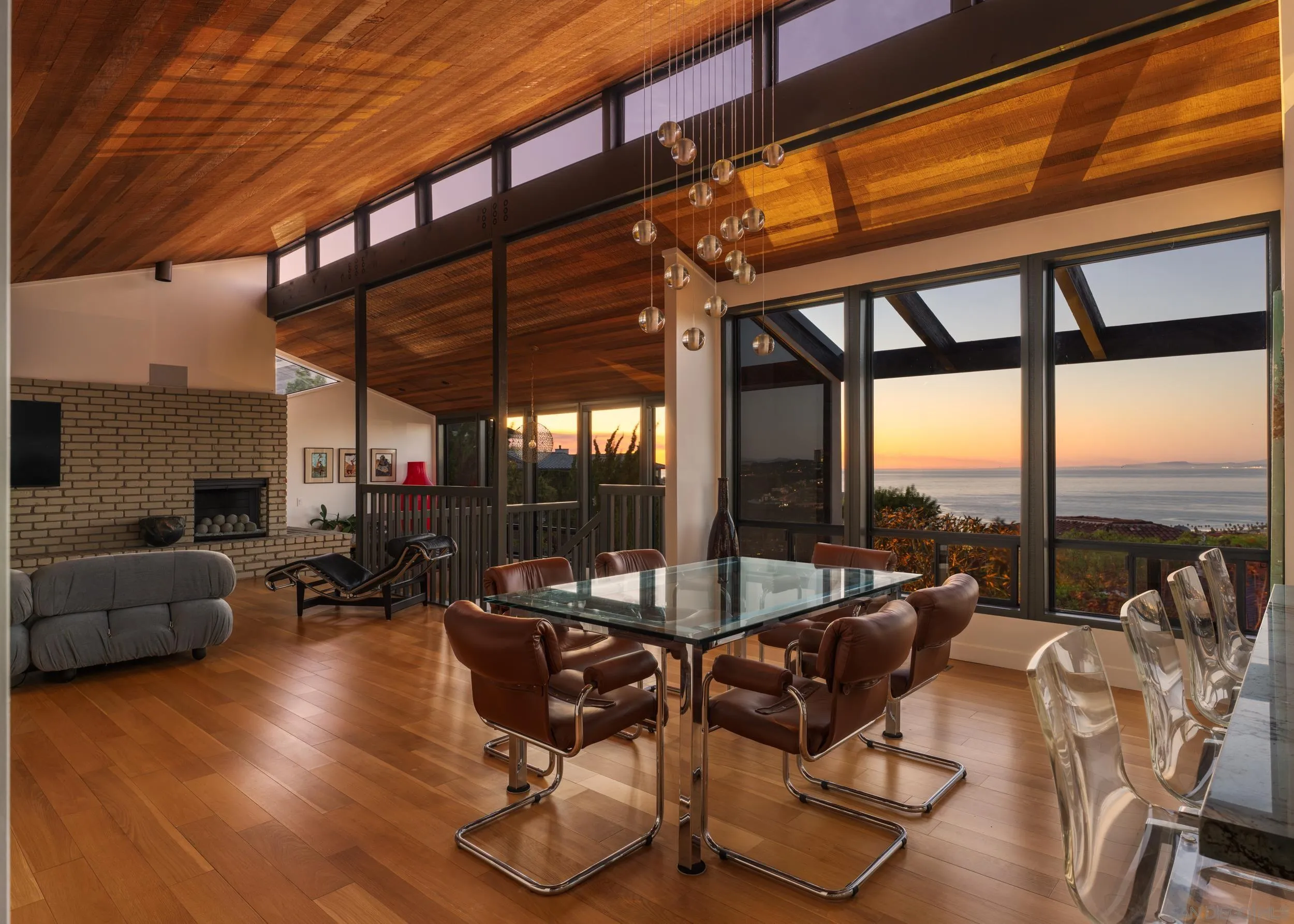 https://cdn.realtyfeed.com/cdn/127/260025166/53c763a7221357eefcaa3ce22ac6f7e8.webp