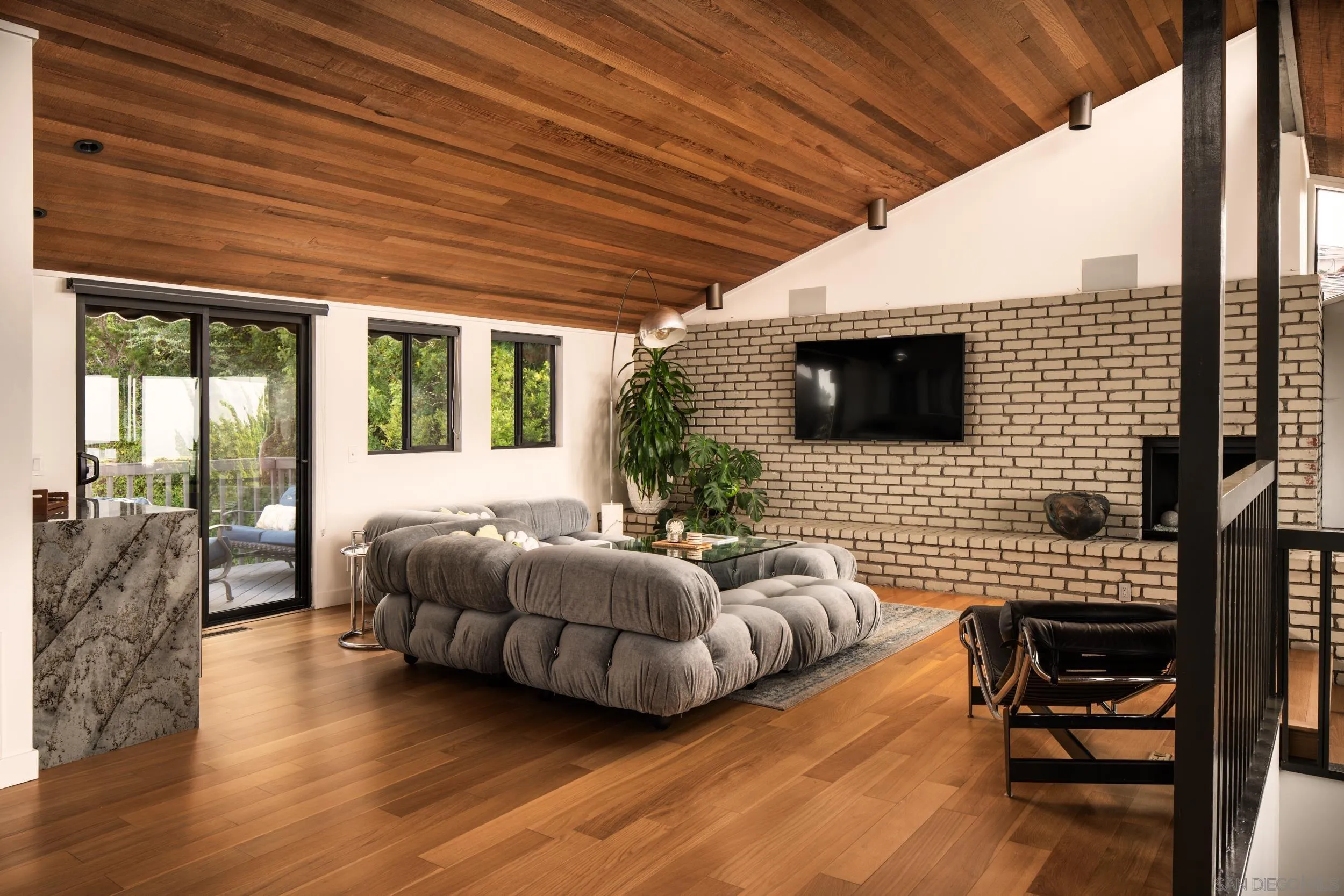 https://cdn.realtyfeed.com/cdn/127/260025166/d88d27a746e2f8cbc3ed3b63893c6c77.webp