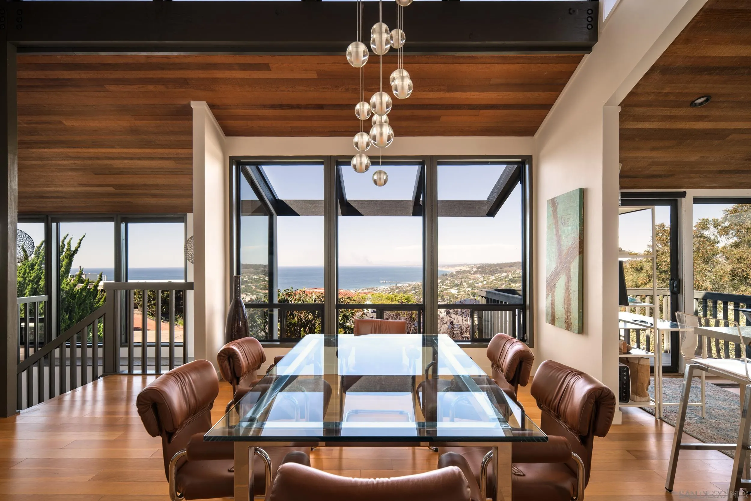 https://cdn.realtyfeed.com/cdn/127/260025166/f31ce3b47ebc39ef9cdf111a51cb7268.webp