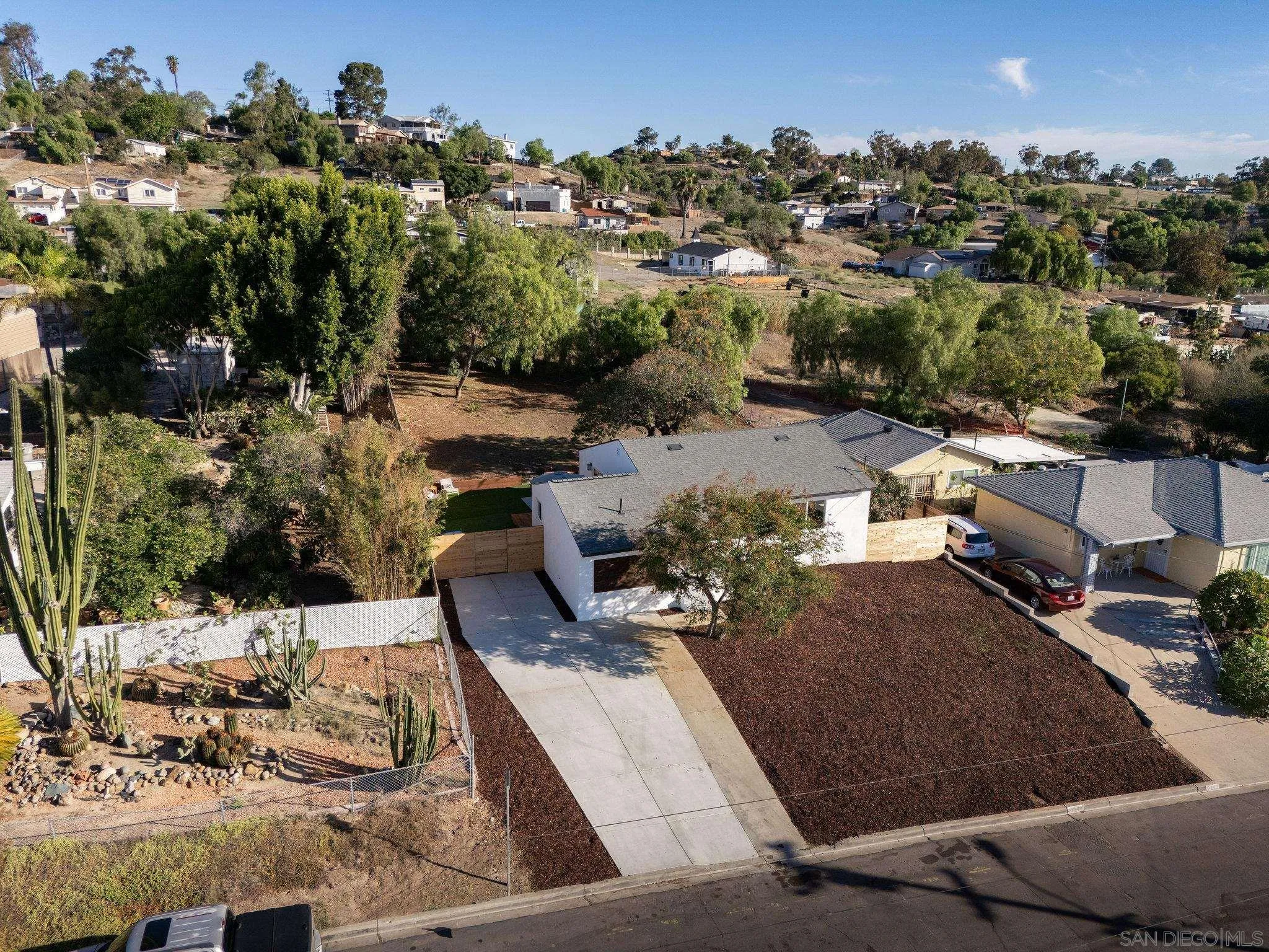 https://cdn.realtyfeed.com/cdn/127/260025167/b629b646cf00583a1ac5d54202660bb2.webp
