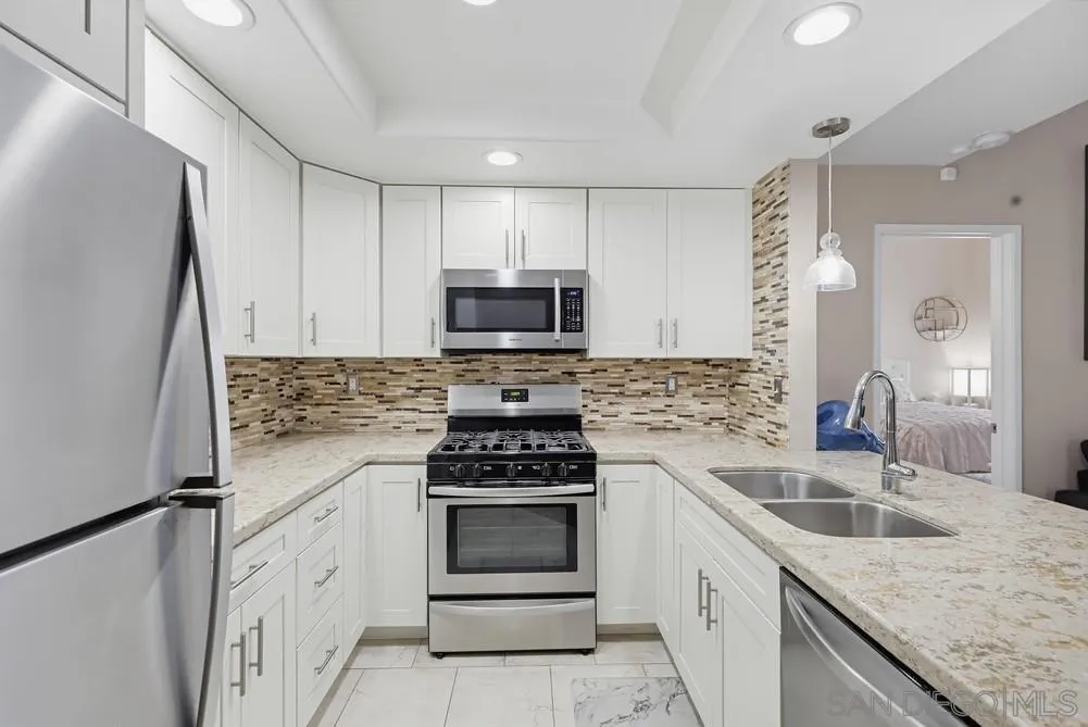 https://cdn.realtyfeed.com/cdn/127/260025173/c1c700182a6854fffd4edc34af864b0d.webp