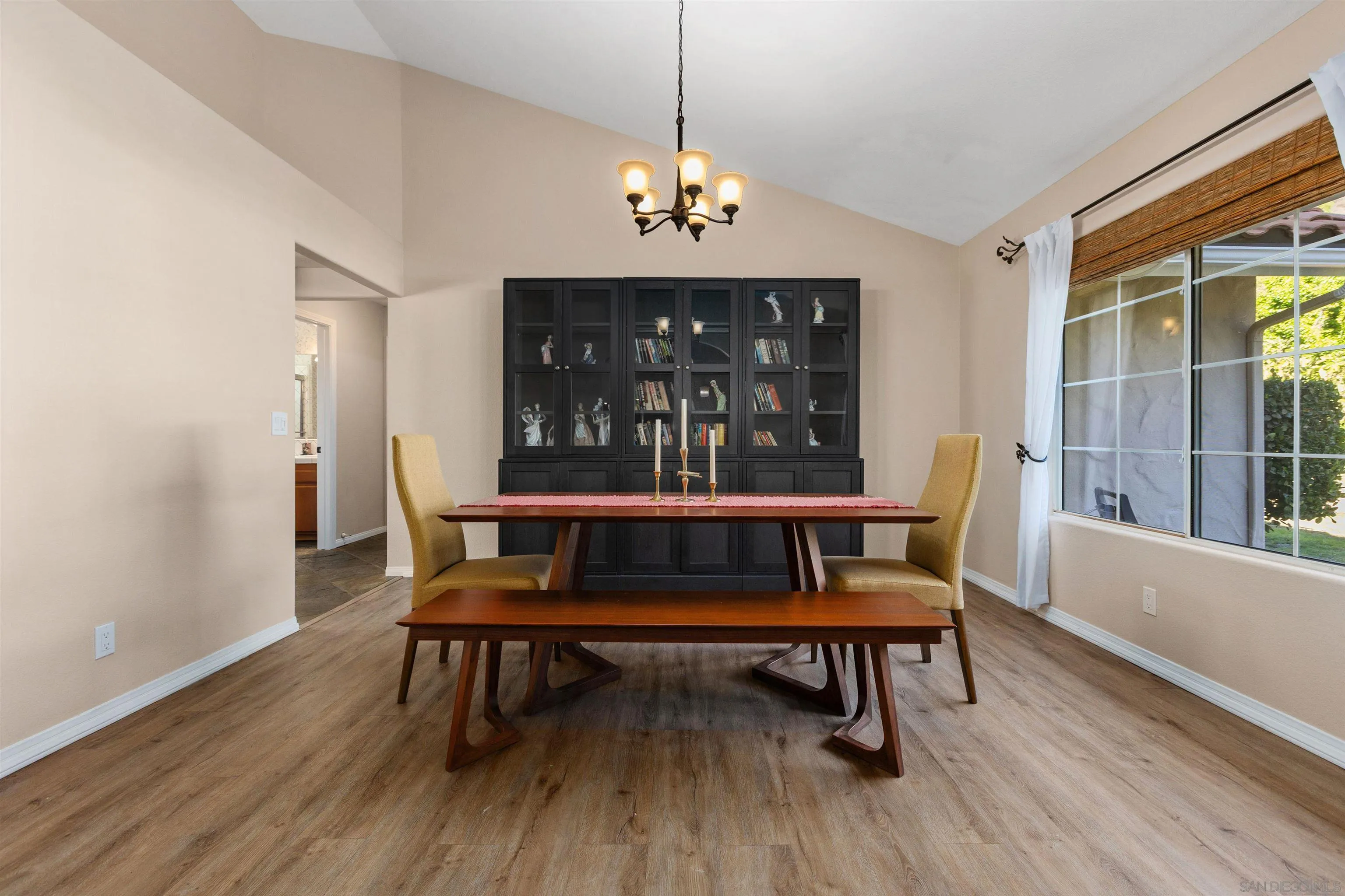 25790 Forest Dr, Escondido, CA 92026 25790 Forest Dr, Escondido, CA 92026