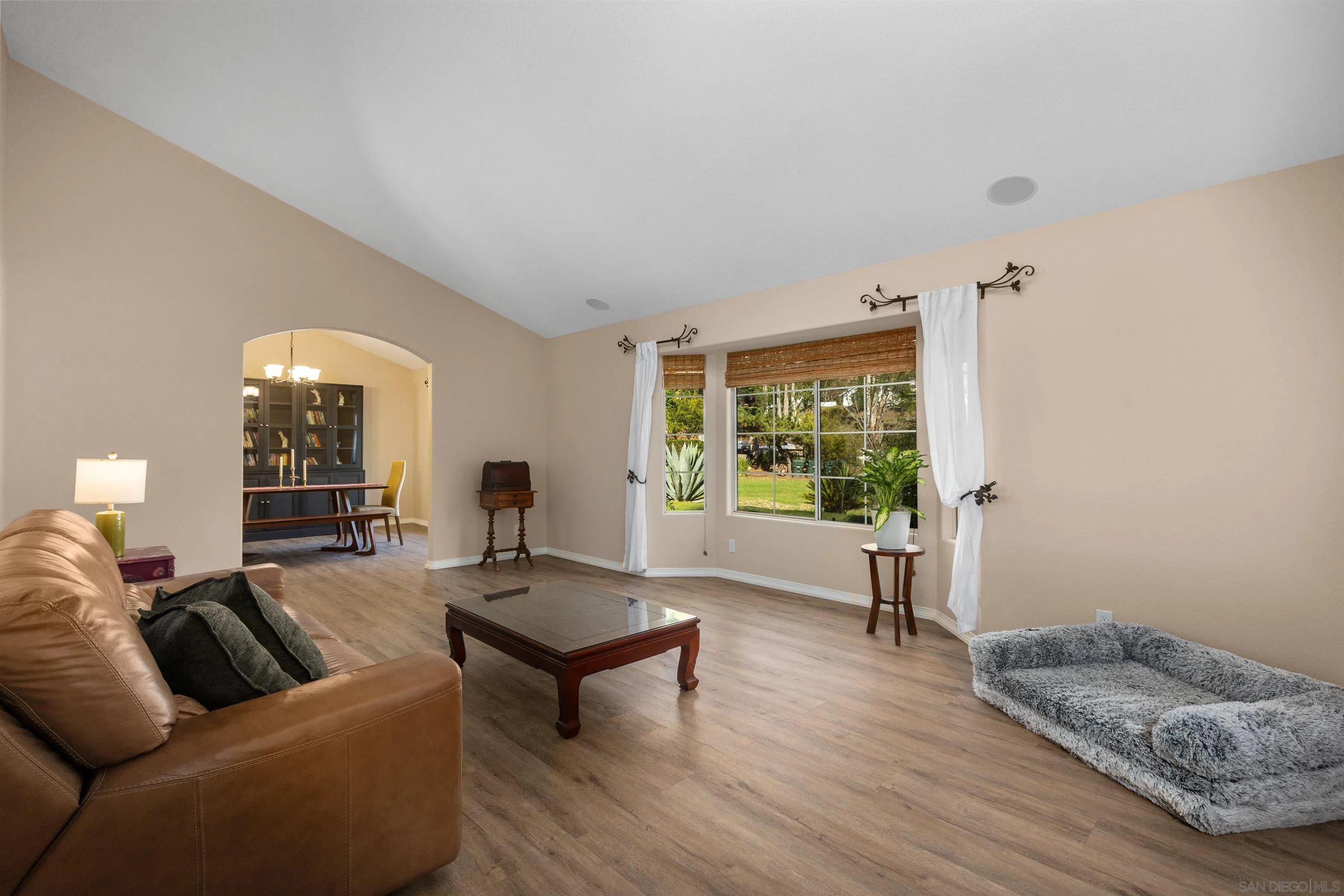 25790 Forest Dr, Escondido, CA 92026 25790 Forest Dr, Escondido, CA 92026