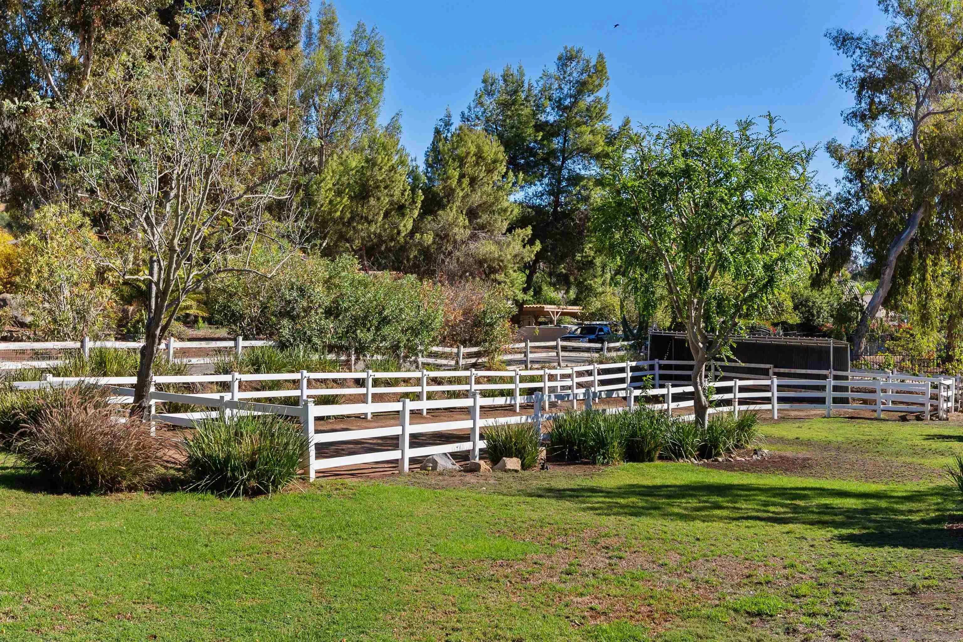 25790 Forest Dr, Escondido, CA 92026 25790 Forest Dr, Escondido, CA 92026