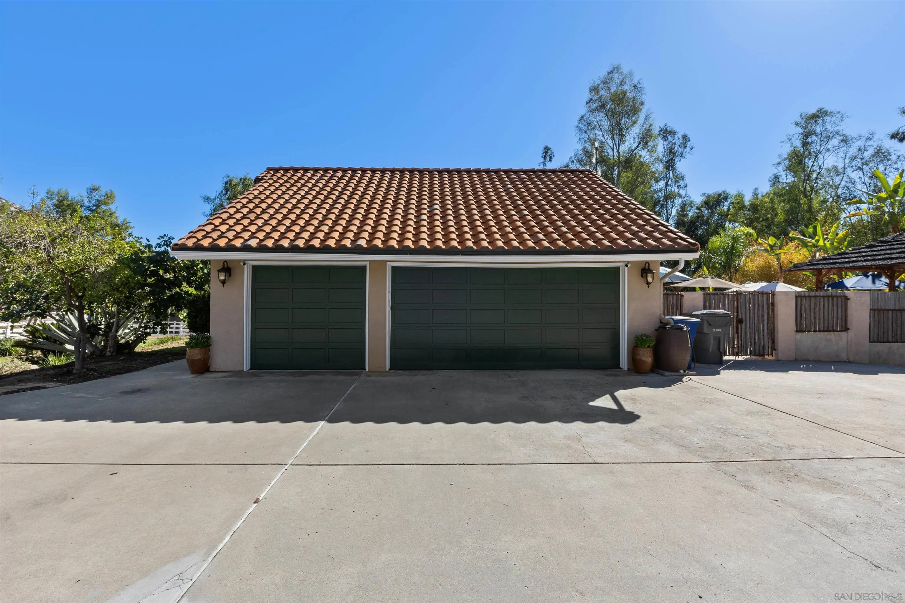 25790 Forest Dr, Escondido, CA 92026 25790 Forest Dr, Escondido, CA 92026