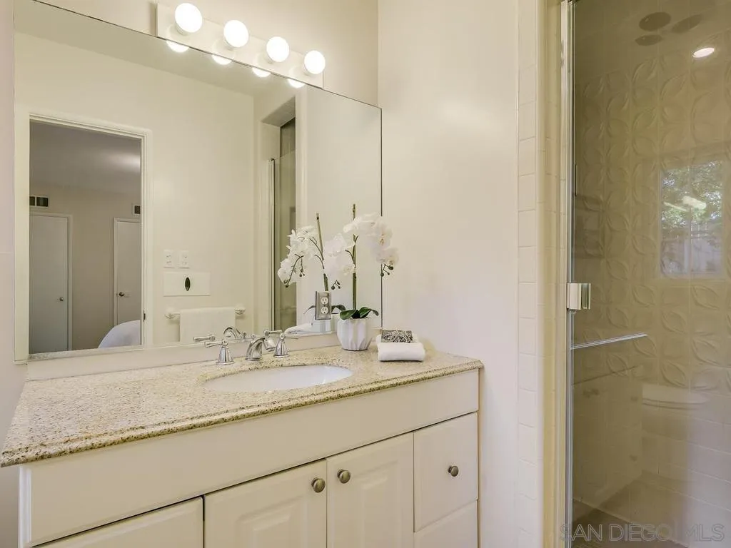 https://cdn.realtyfeed.com/cdn/127/260025175/f5a965bbef9d618ad5344d7599661cf7.webp