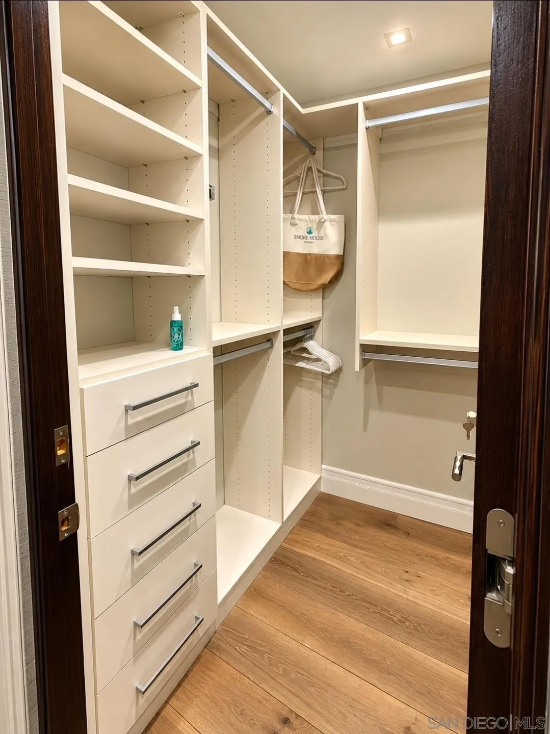 https://cdn.realtyfeed.com/cdn/127/260025177/10ba7dde2be958dcb579cecf4d925bc6.webp