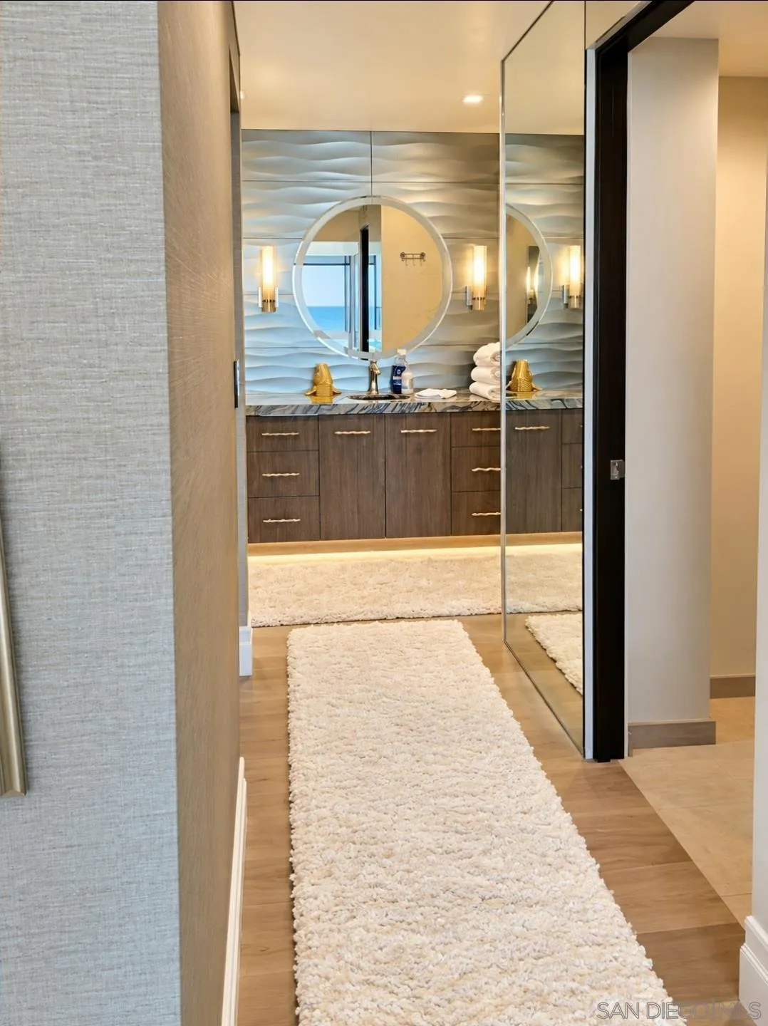 https://cdn.realtyfeed.com/cdn/127/260025177/e78c447d2ee111b99677dccefc20dc4d.webp