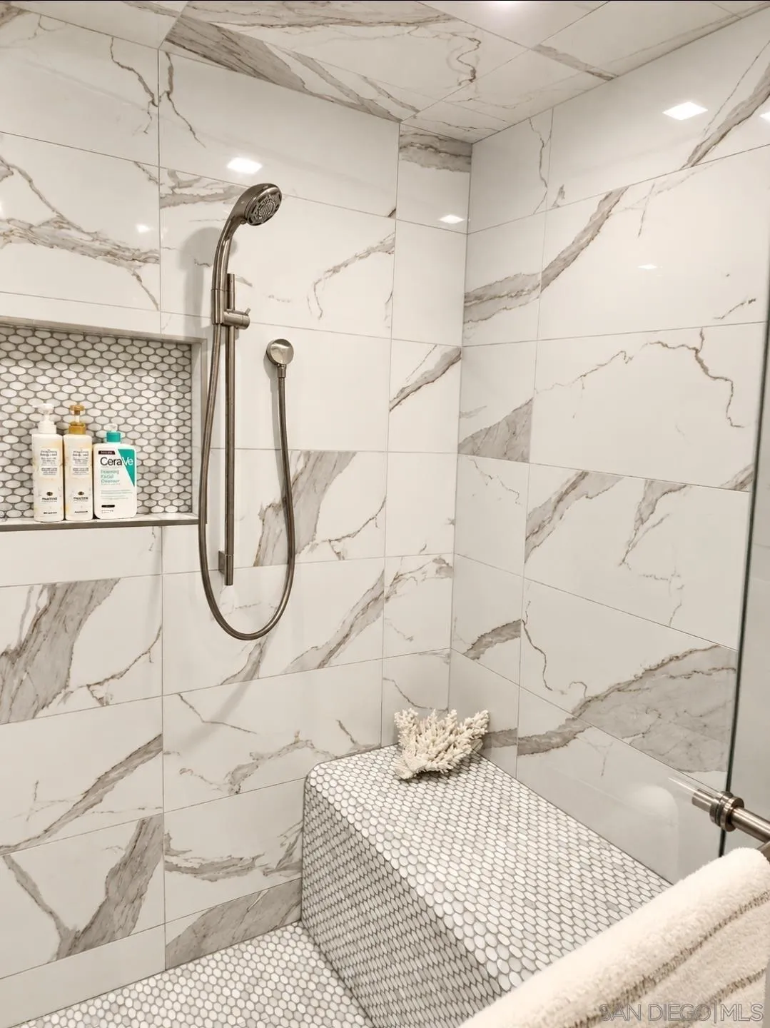 https://cdn.realtyfeed.com/cdn/127/260025177/f8f93d64d1f1da8fe54d4c19678d8ab9.webp